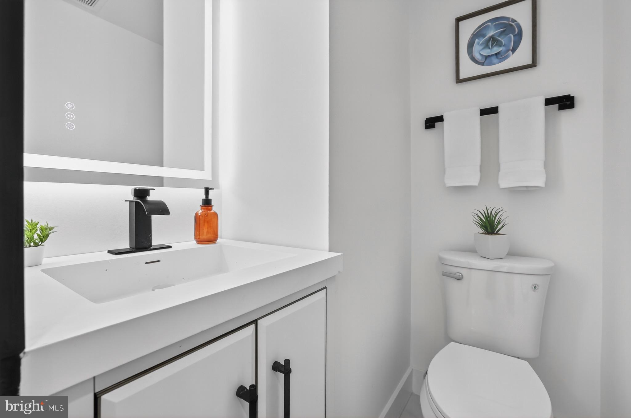 2948 MILLS AVENUE NE