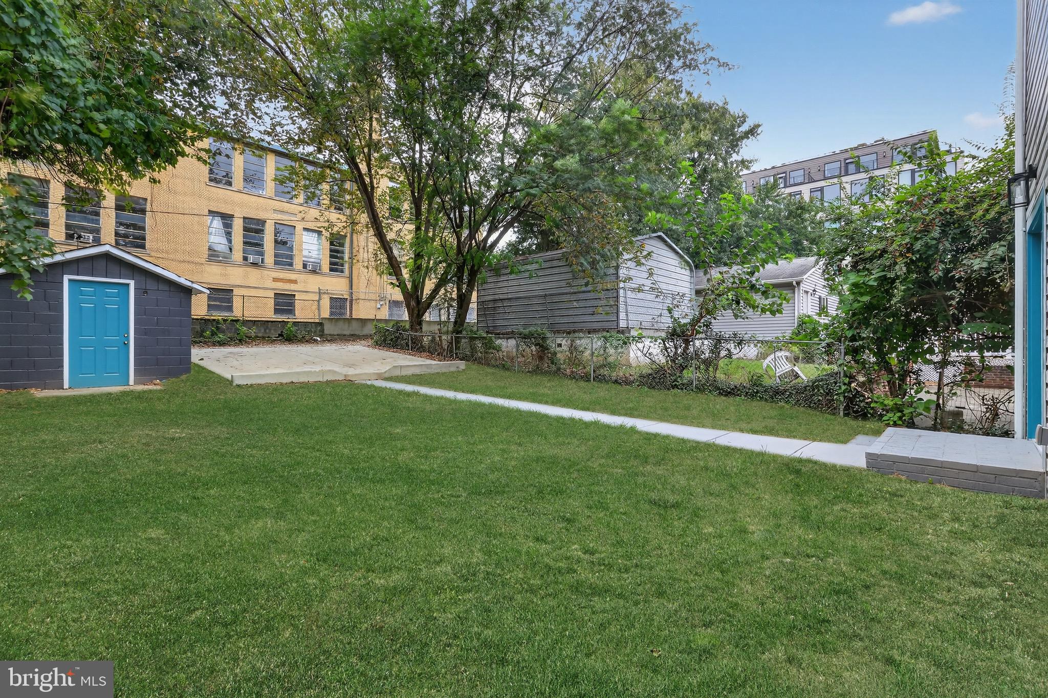 2948 MILLS AVENUE NE