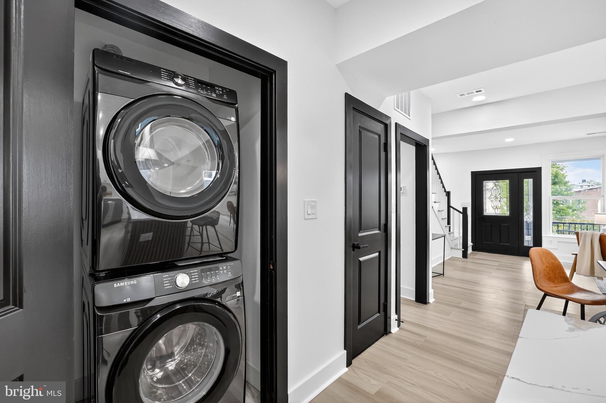 2948 MILLS AVENUE NE