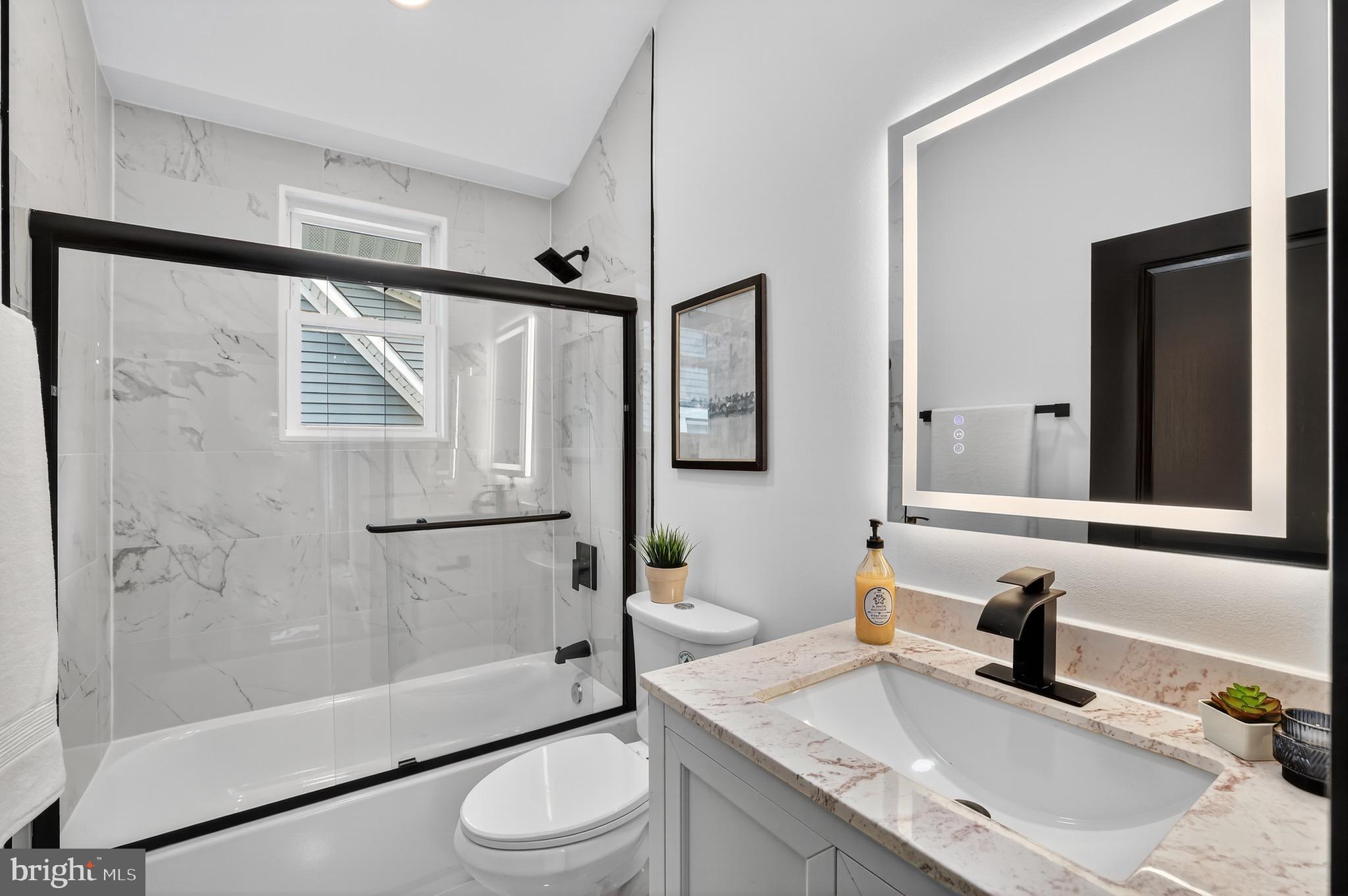 2948 MILLS AVENUE NE