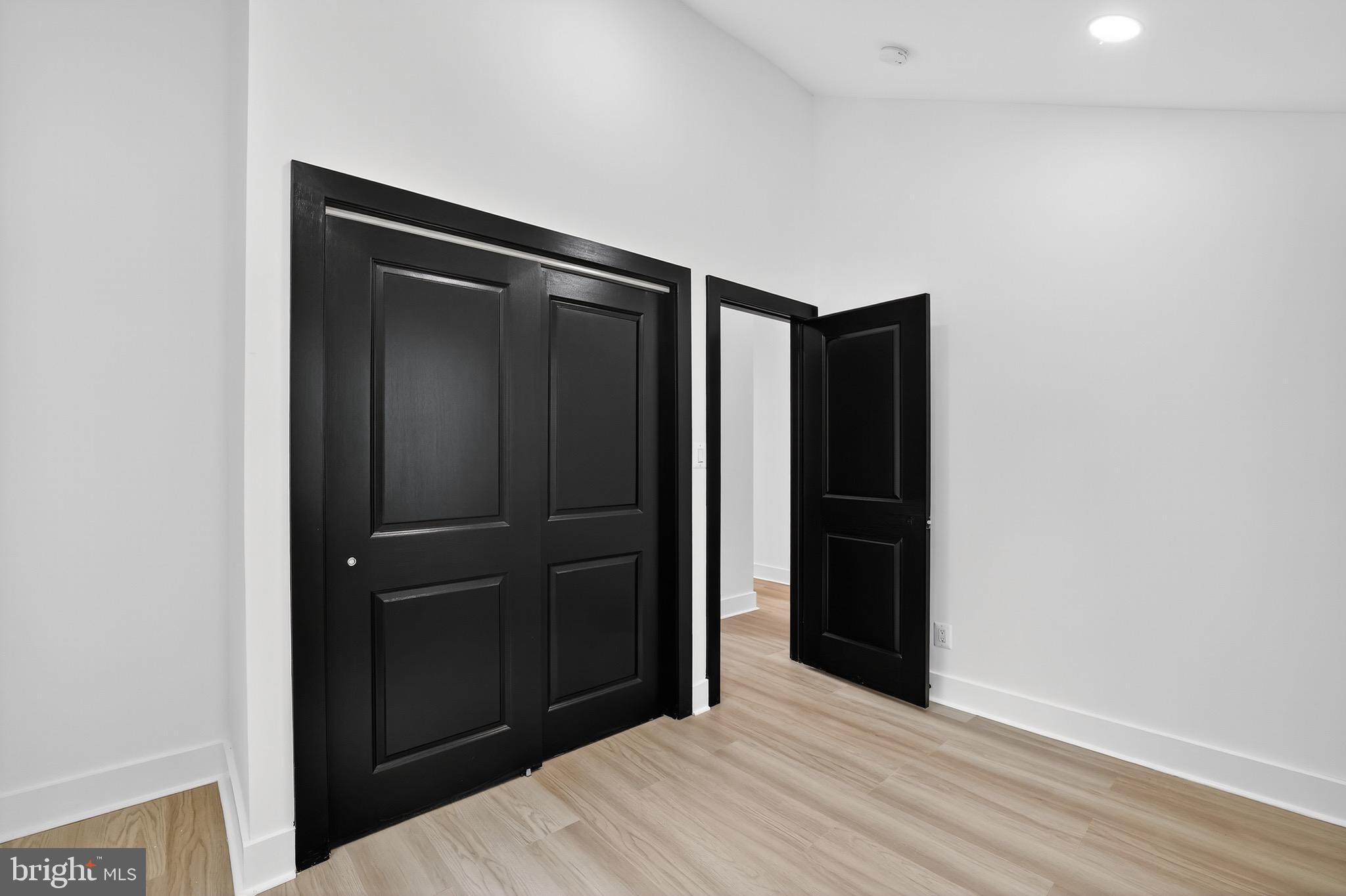 2948 MILLS AVENUE NE