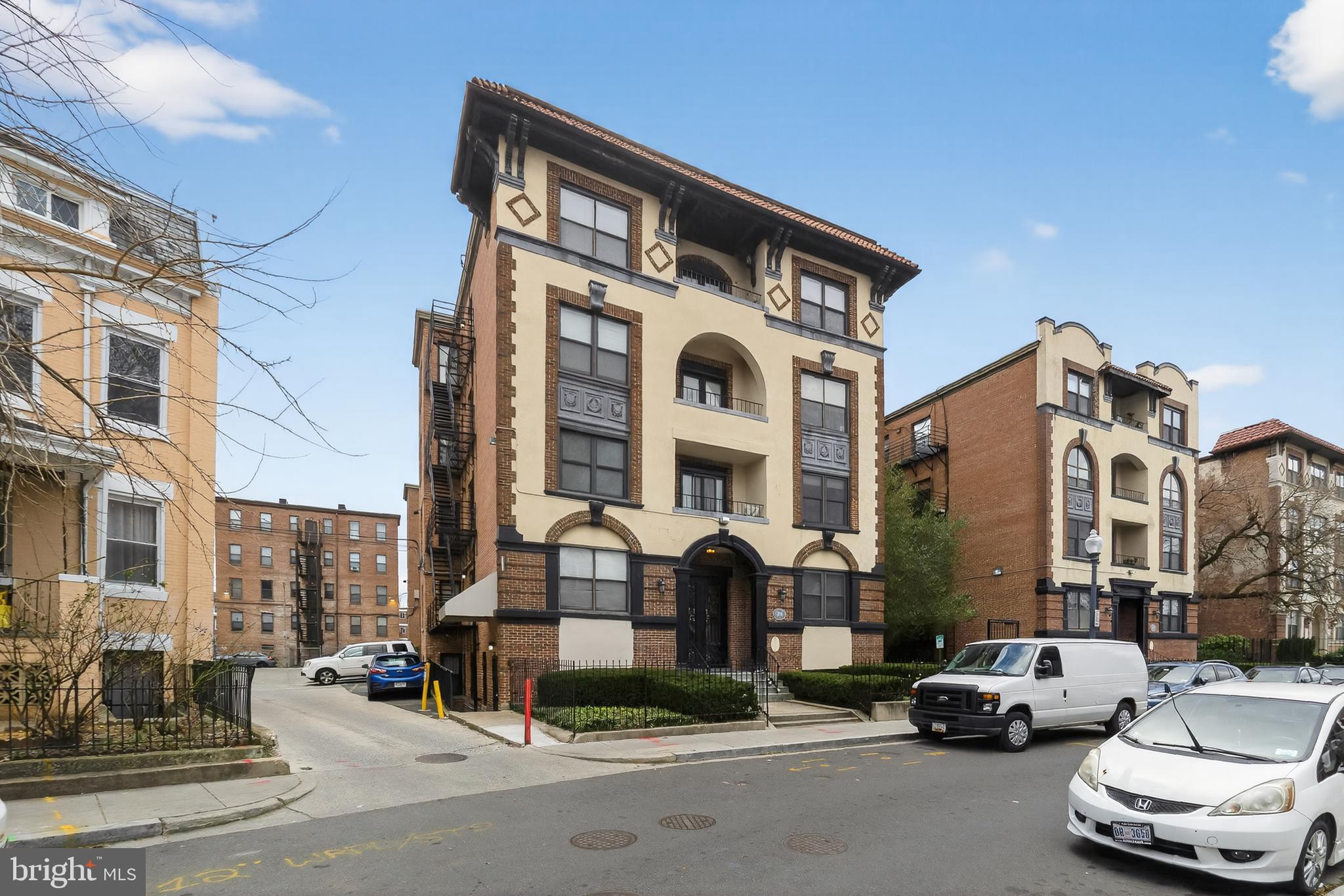 1436 MERIDIAN PLACE NW LL06