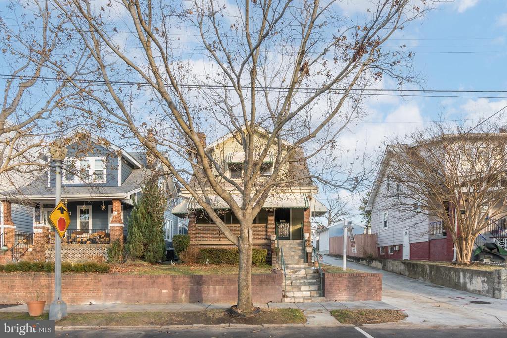 4413 7TH STREET NW