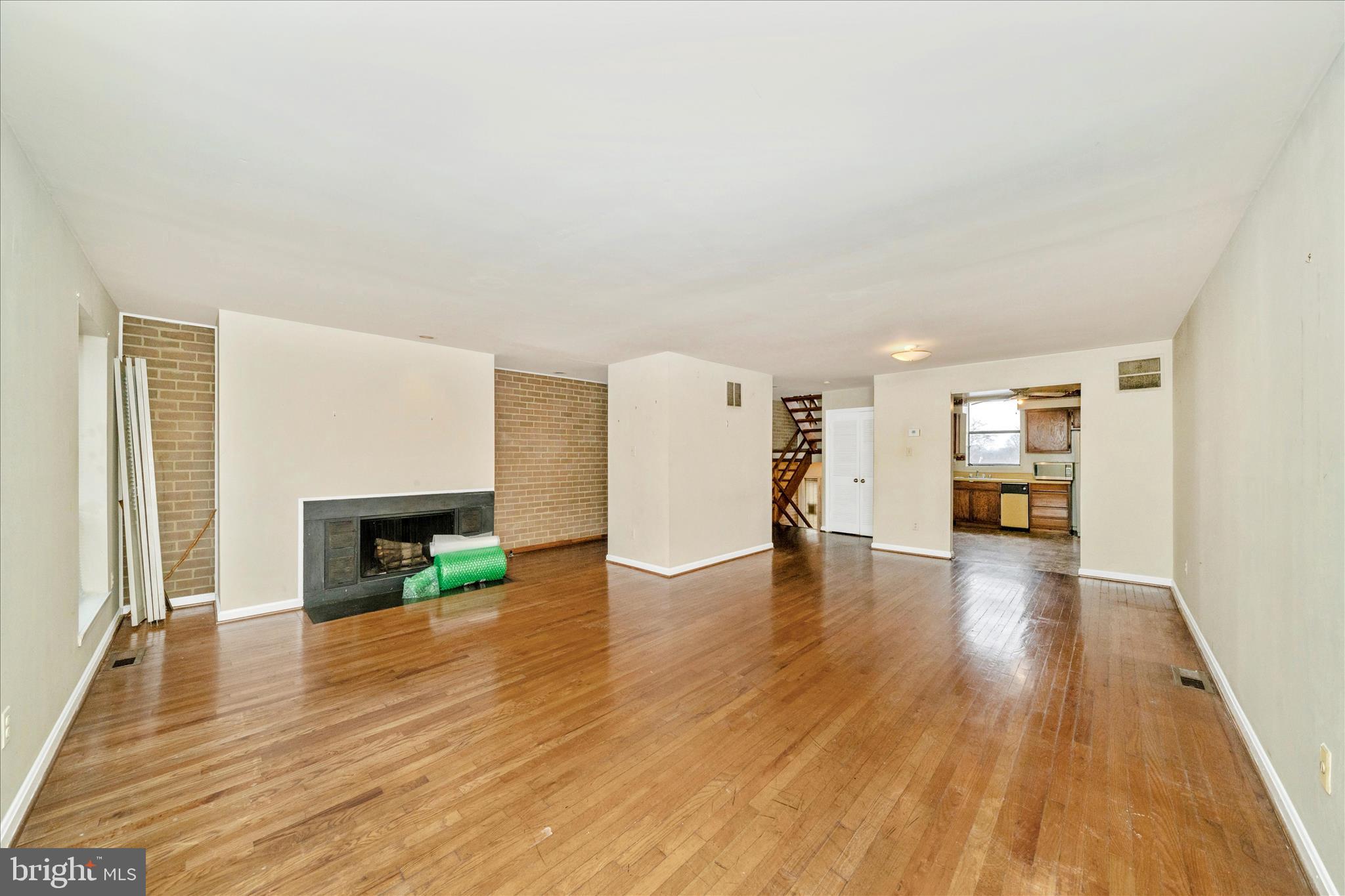 3136 BANNEKER DRIVE NE 3136