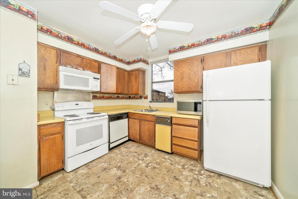 3136 BANNEKER DRIVE NE 3136