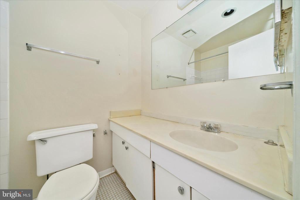 3136 BANNEKER DRIVE NE 3136