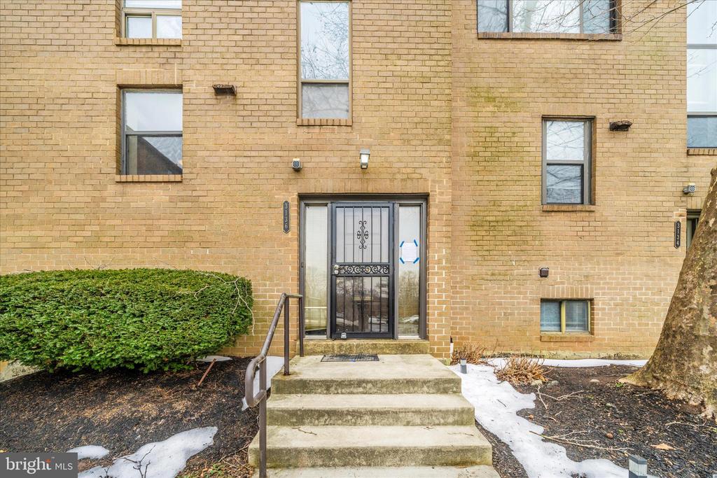 3136 BANNEKER DRIVE NE 3136