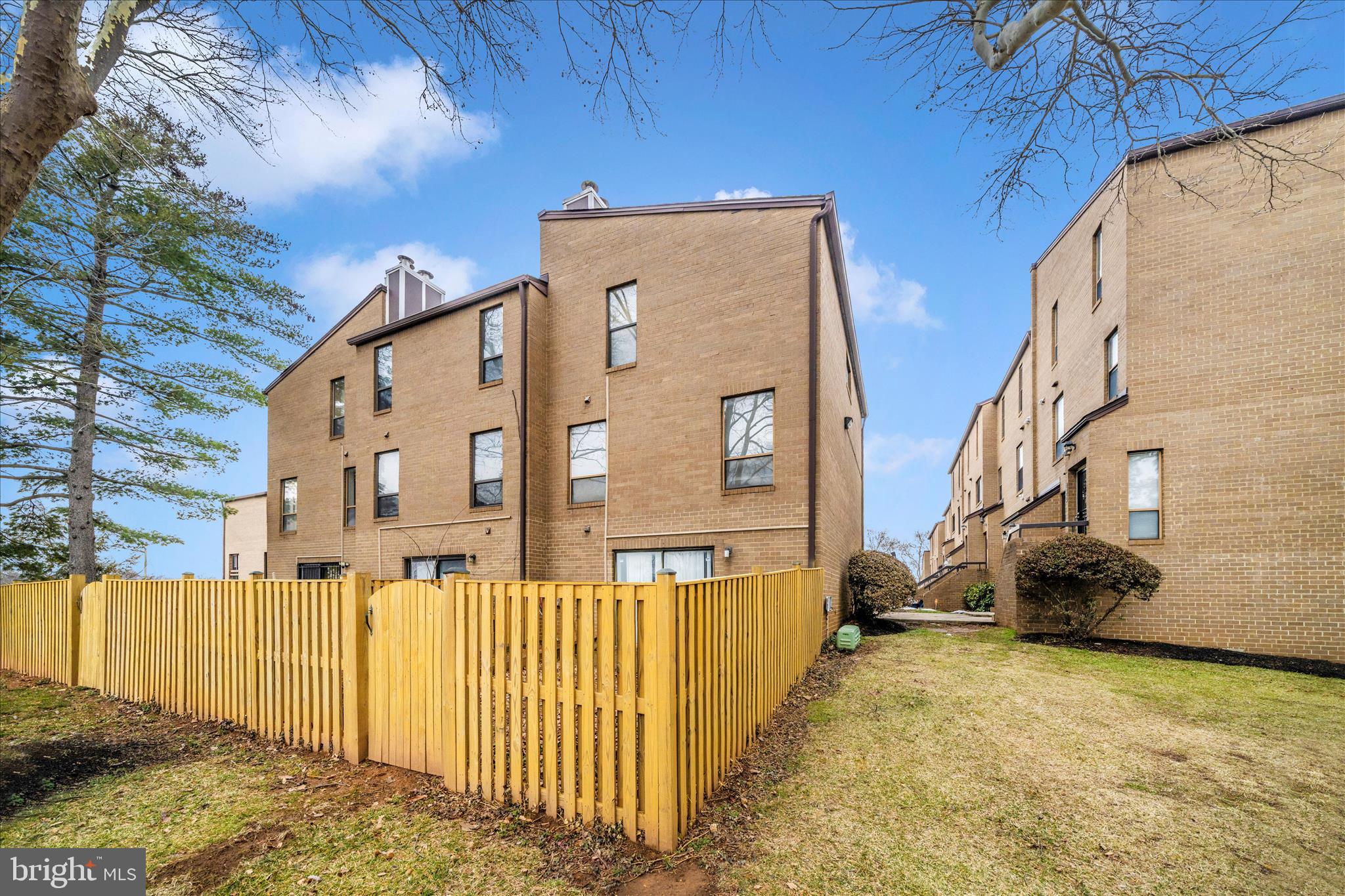 3136 BANNEKER DRIVE NE 3136