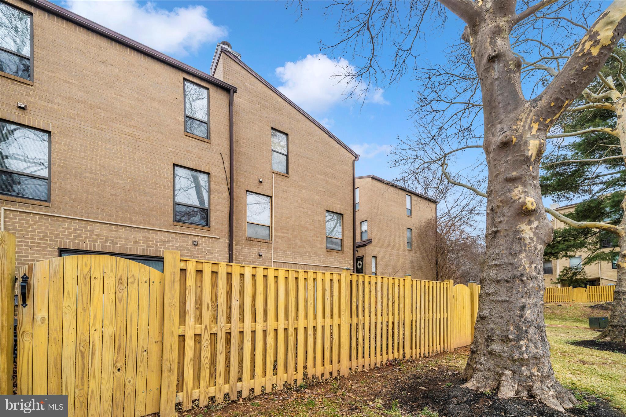 3136 BANNEKER DRIVE NE 3136