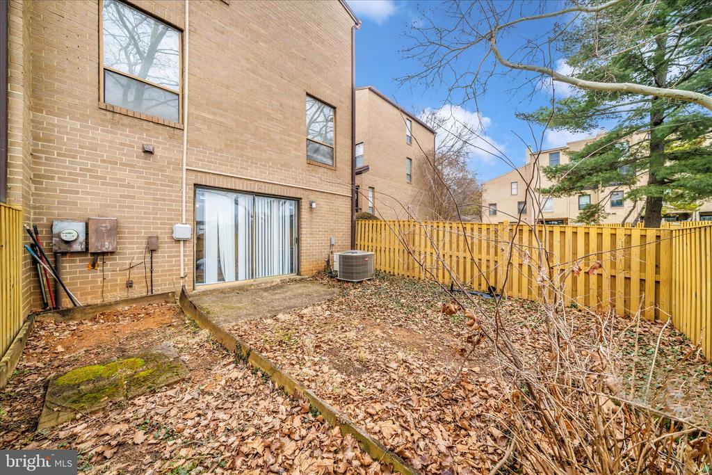 3136 BANNEKER DRIVE NE 3136