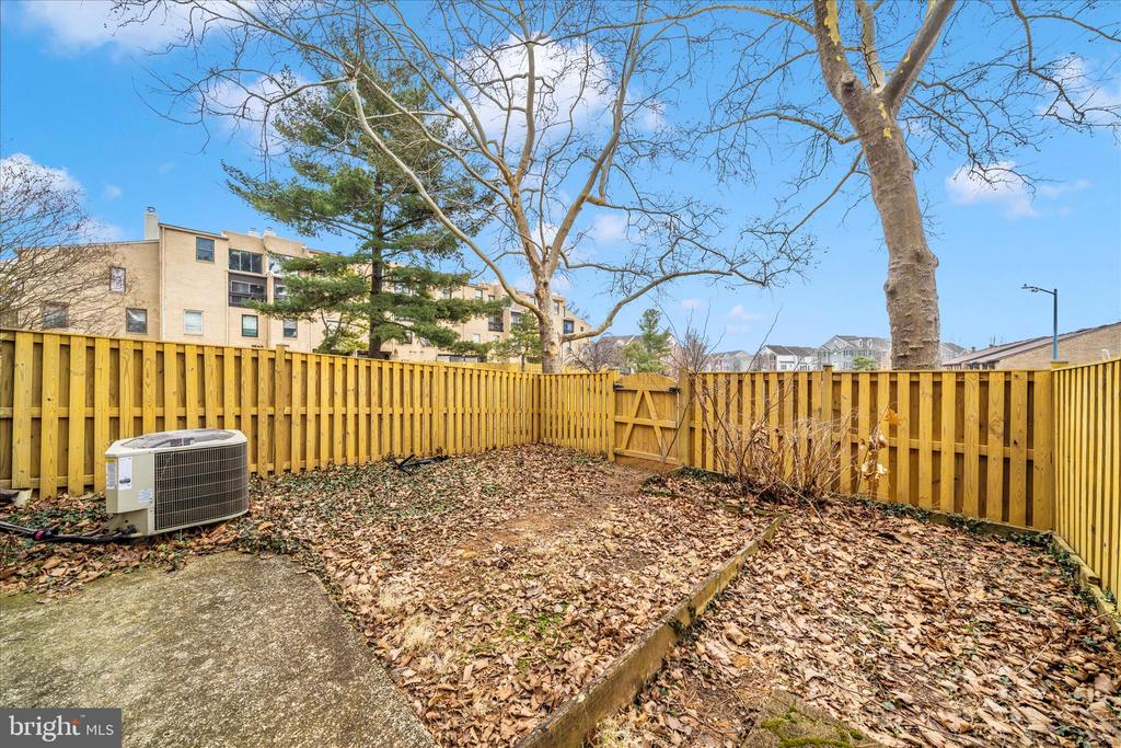 3136 BANNEKER DRIVE NE 3136