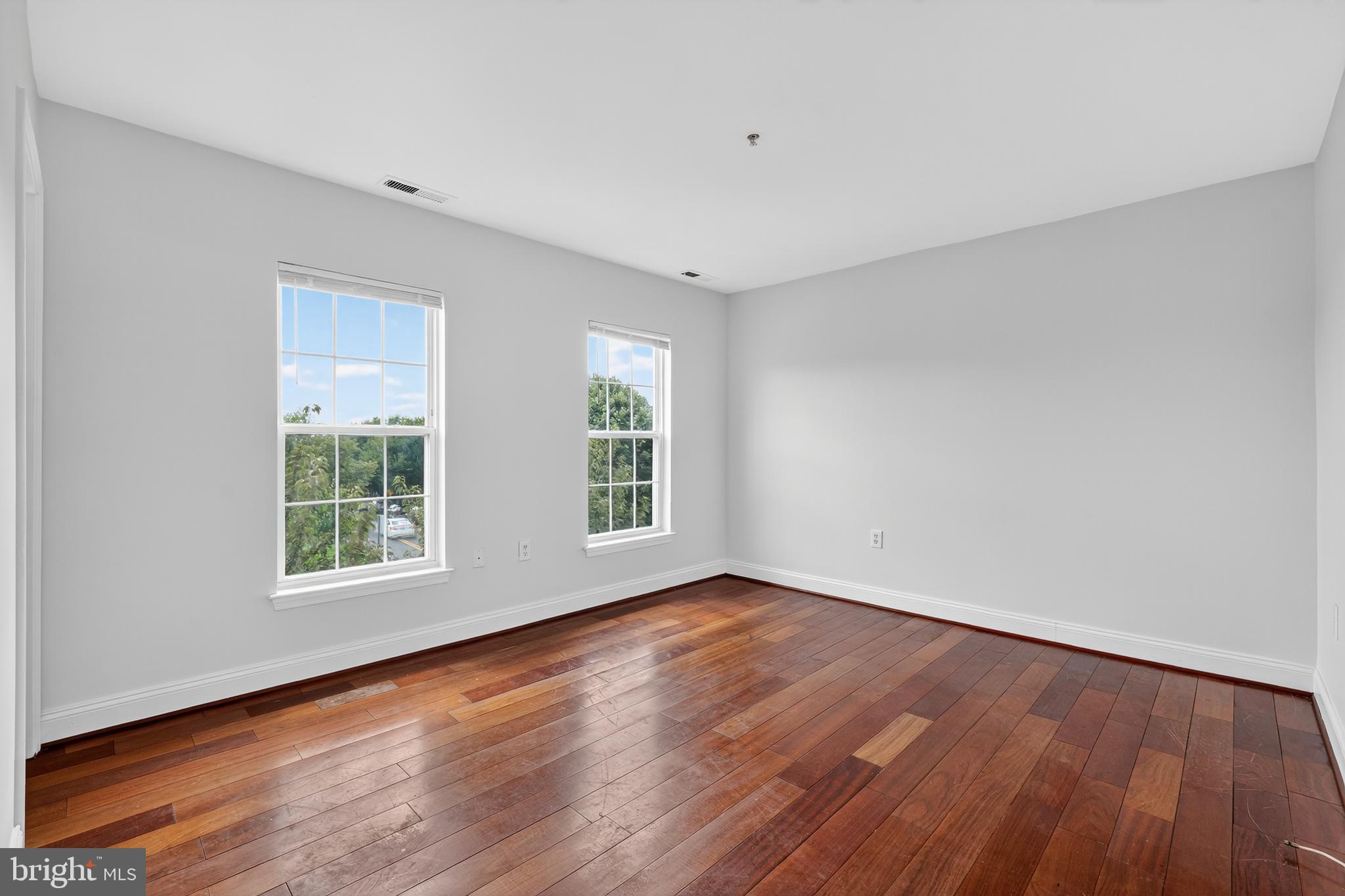 1827 FREDERICK DOUGLASS PLACE SE