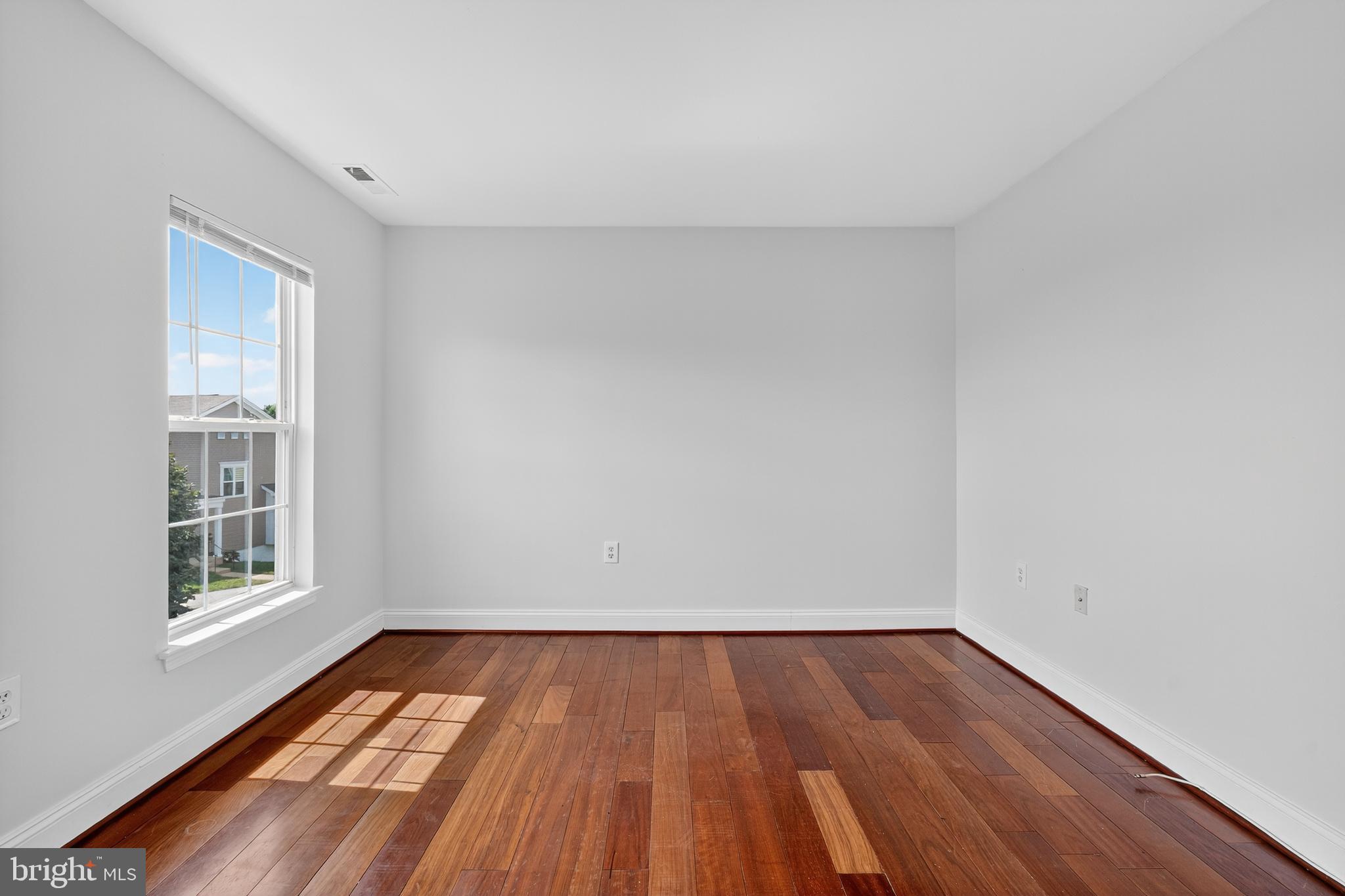 1827 FREDERICK DOUGLASS PLACE SE