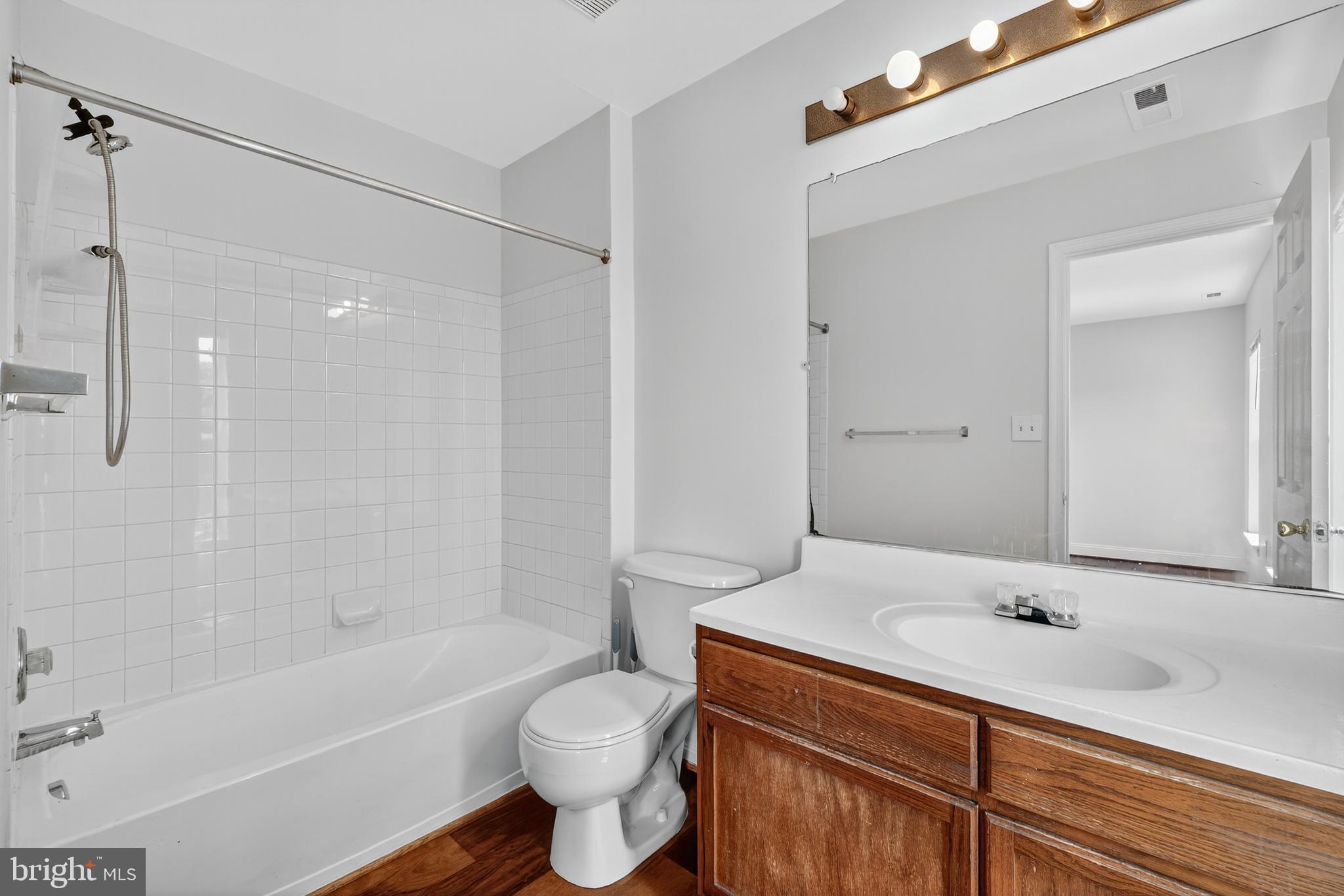 1827 FREDERICK DOUGLASS PLACE SE