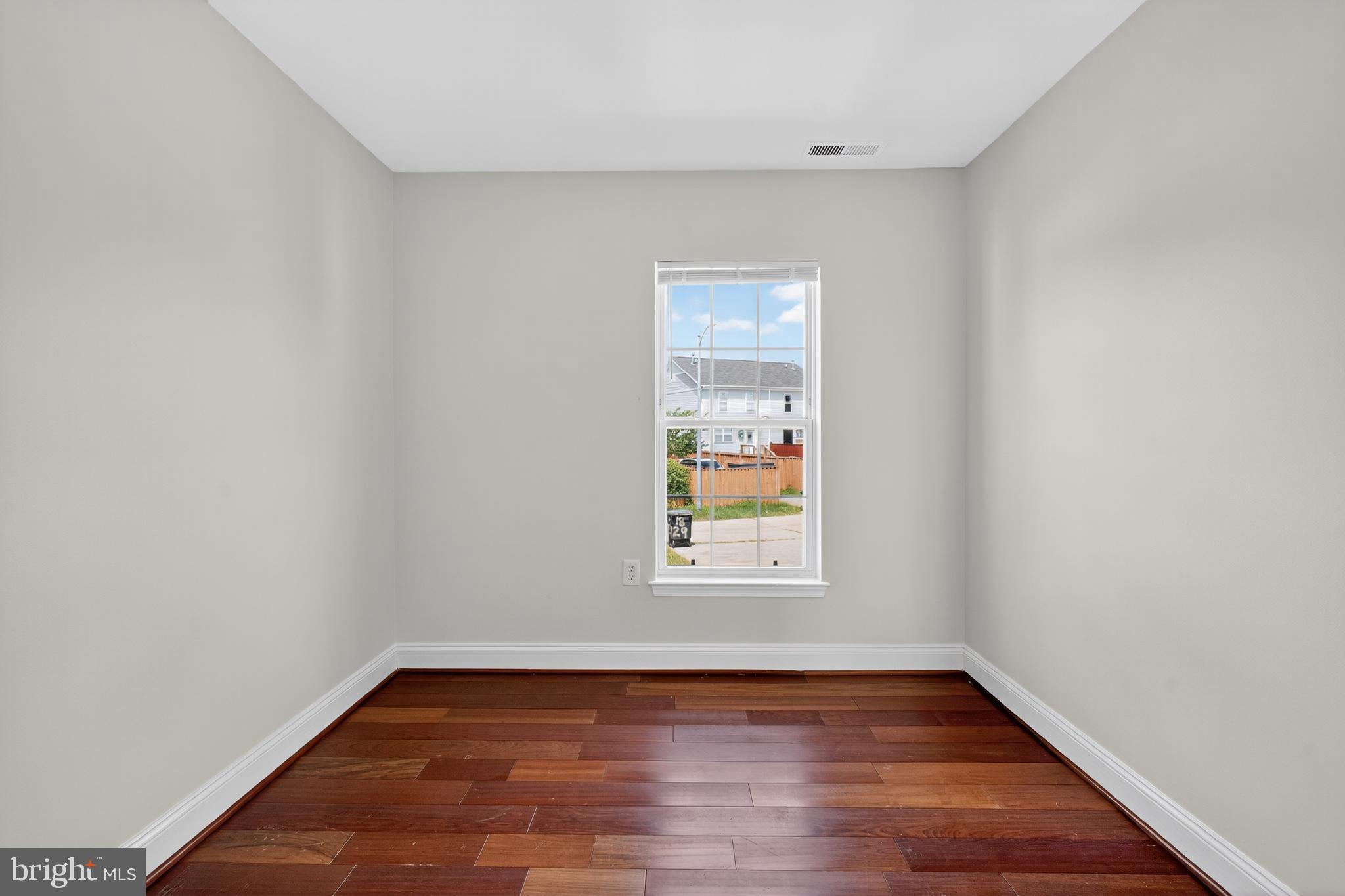 1827 FREDERICK DOUGLASS PLACE SE