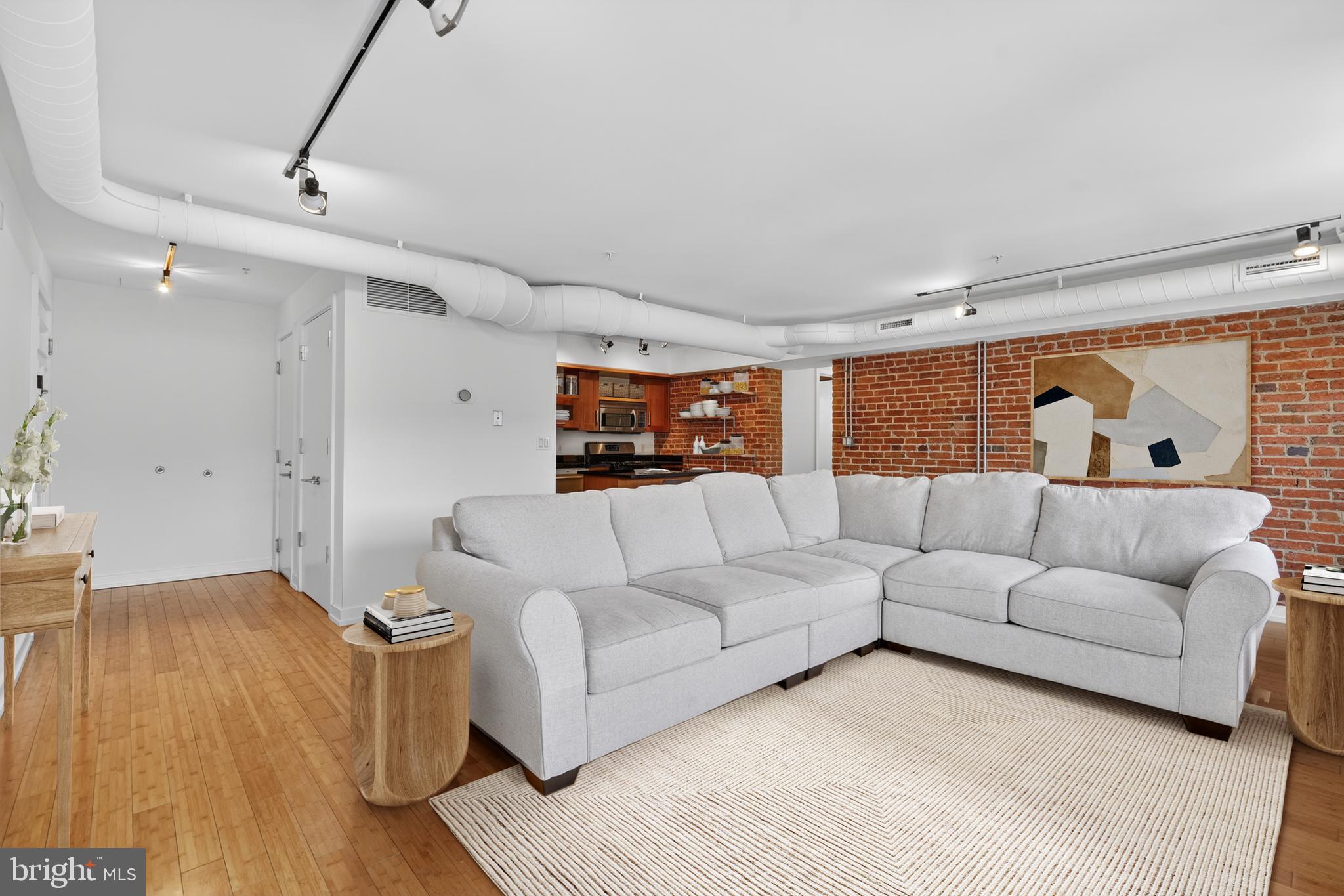 1413 P STREET NW 306