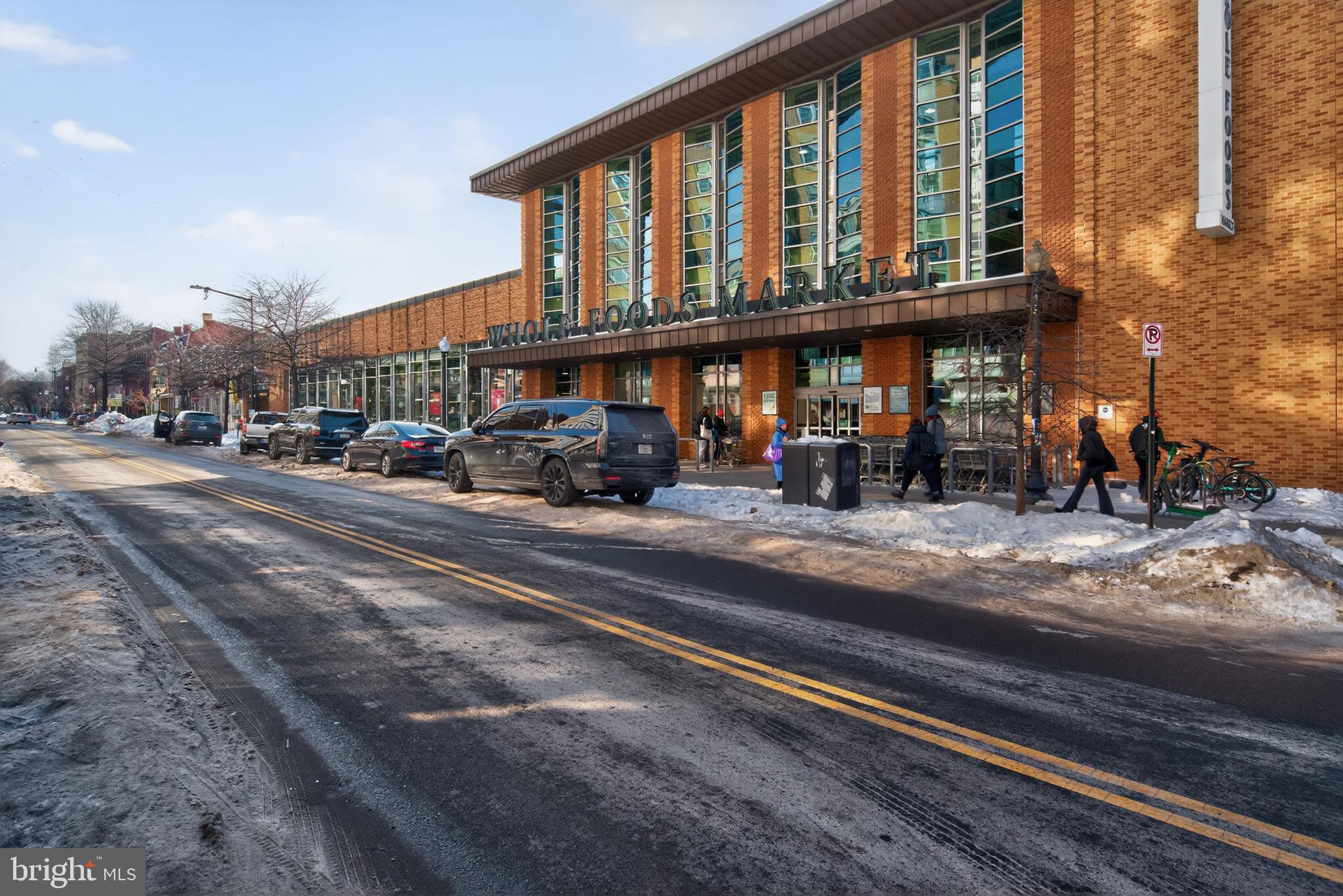 1413 P STREET NW 306