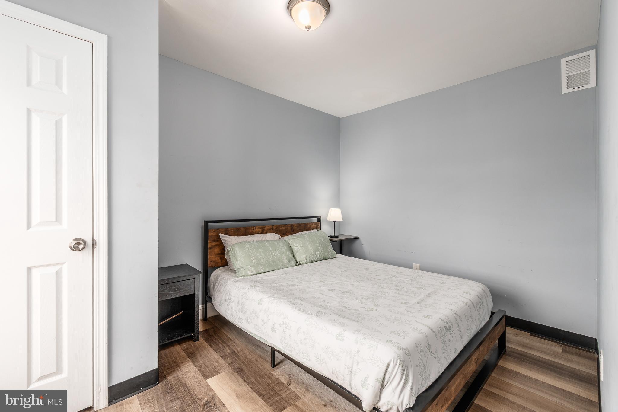 1619 BUTLER STREET SE 3