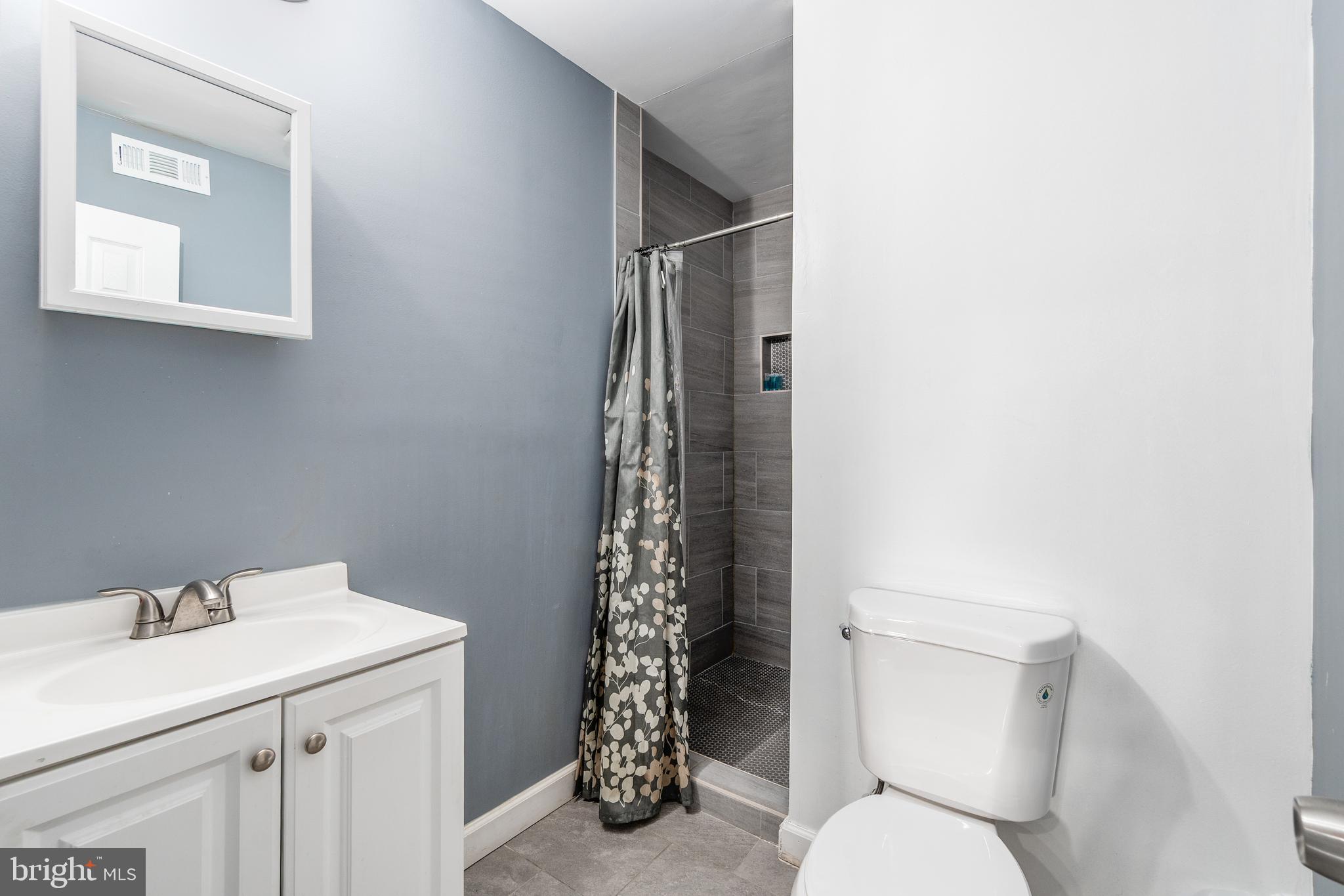 1619 BUTLER STREET SE 3