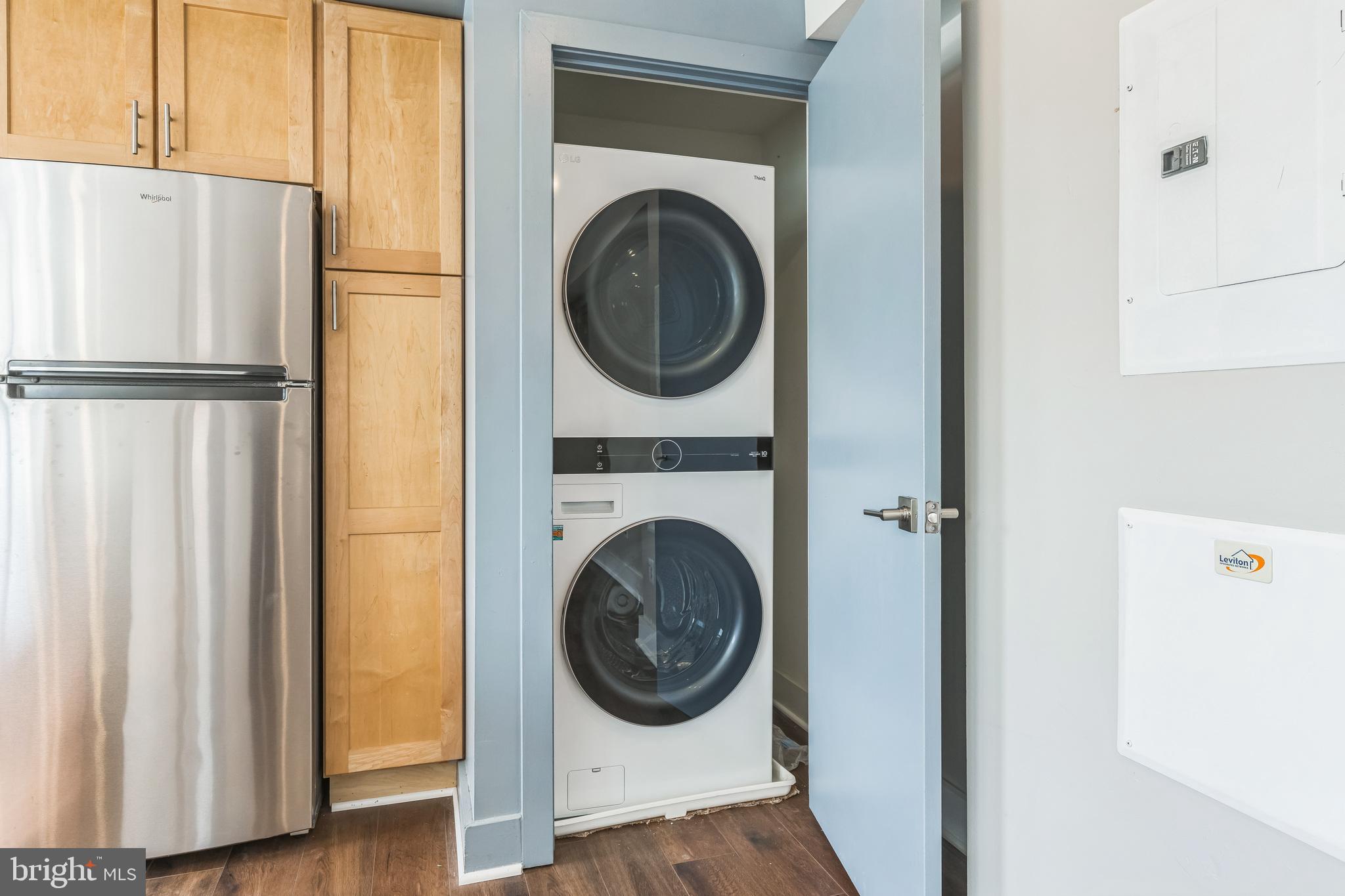 212 OAKWOOD STREET SE 218