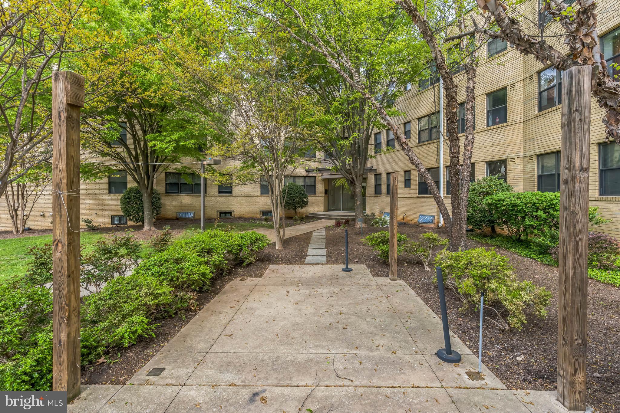 212 OAKWOOD STREET SE 218