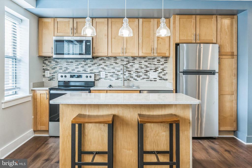 212 OAKWOOD STREET SE 218