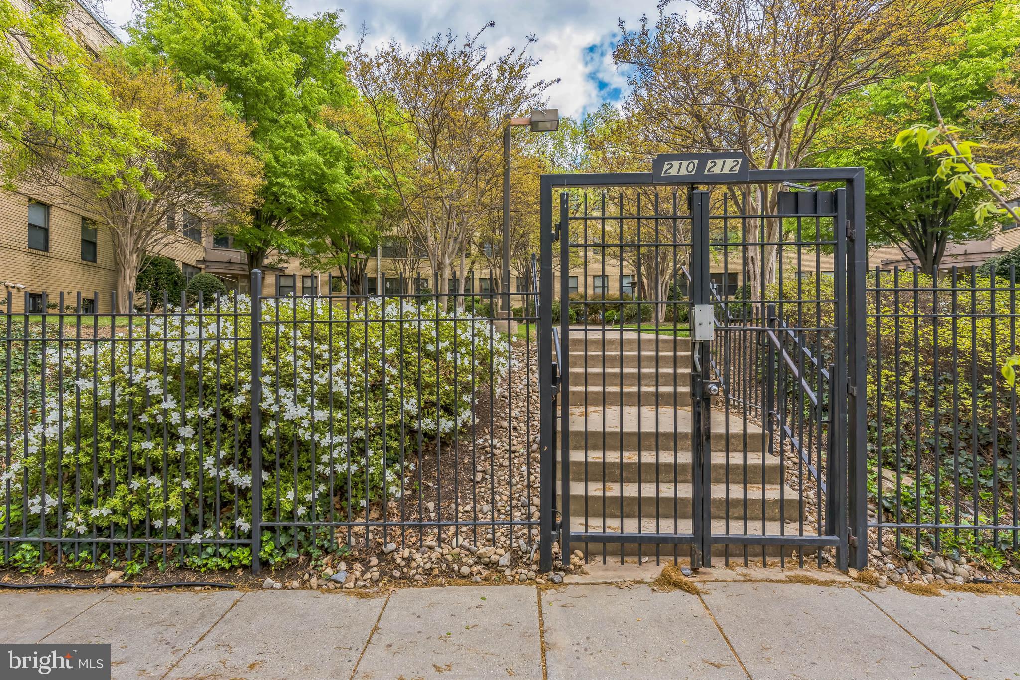 212 OAKWOOD STREET SE 218