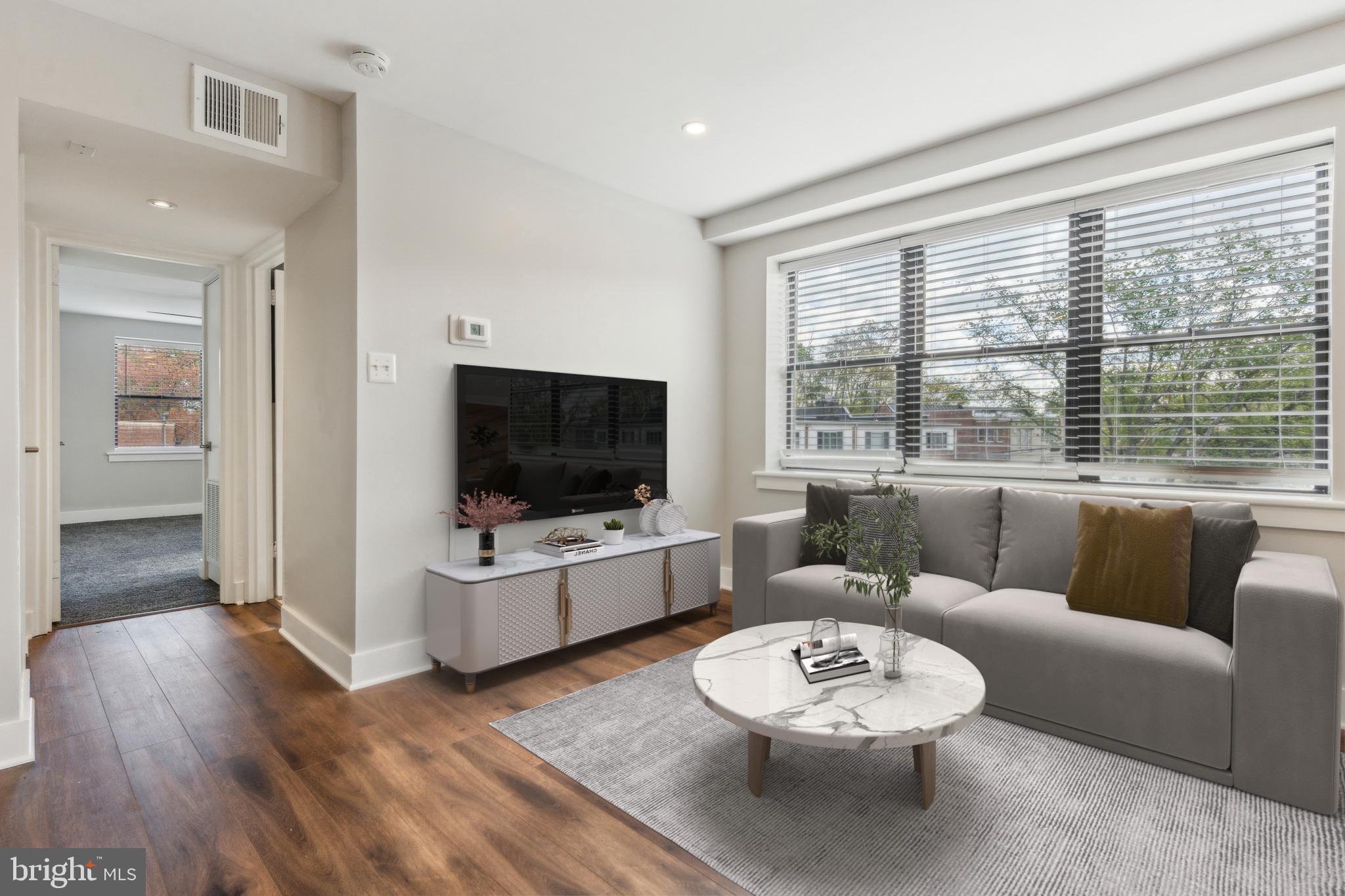 212 OAKWOOD STREET SE 218