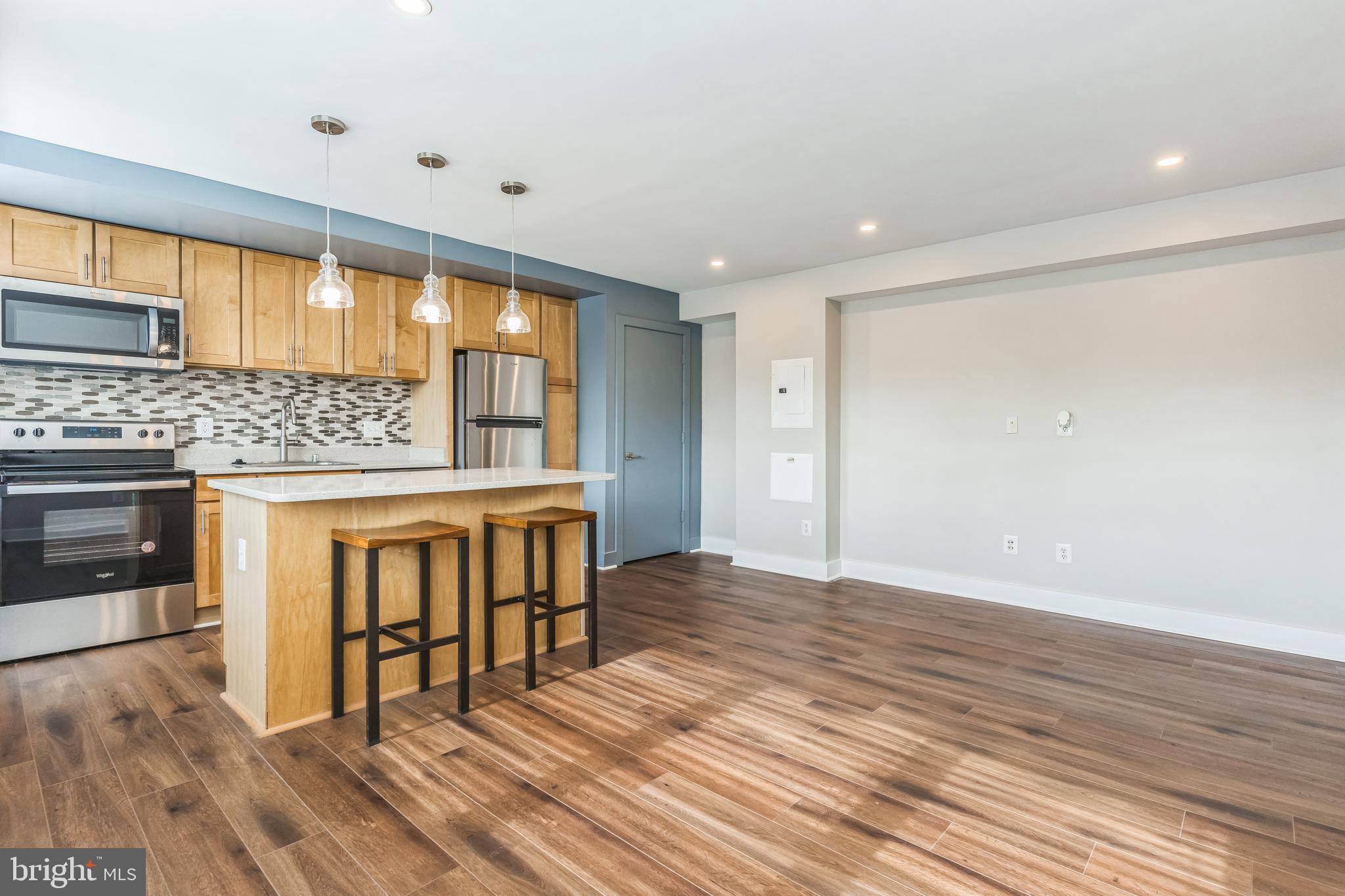 212 OAKWOOD STREET SE 218