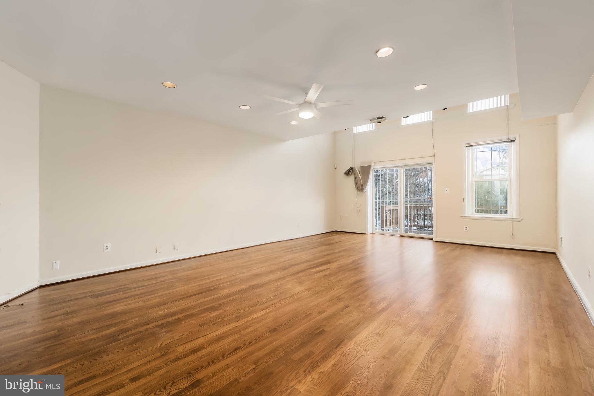 127 11TH STREET NE C