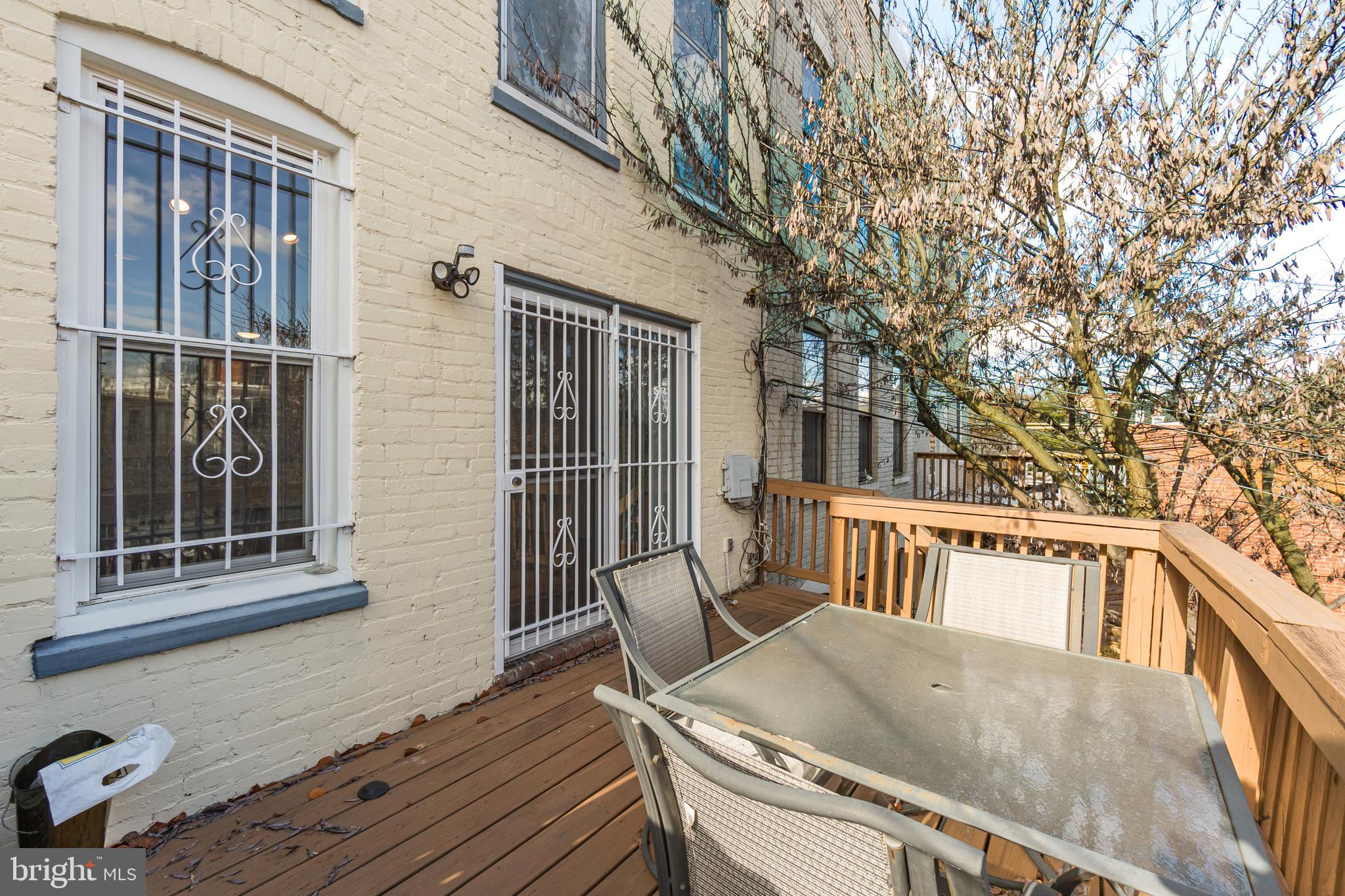 127 11TH STREET NE C