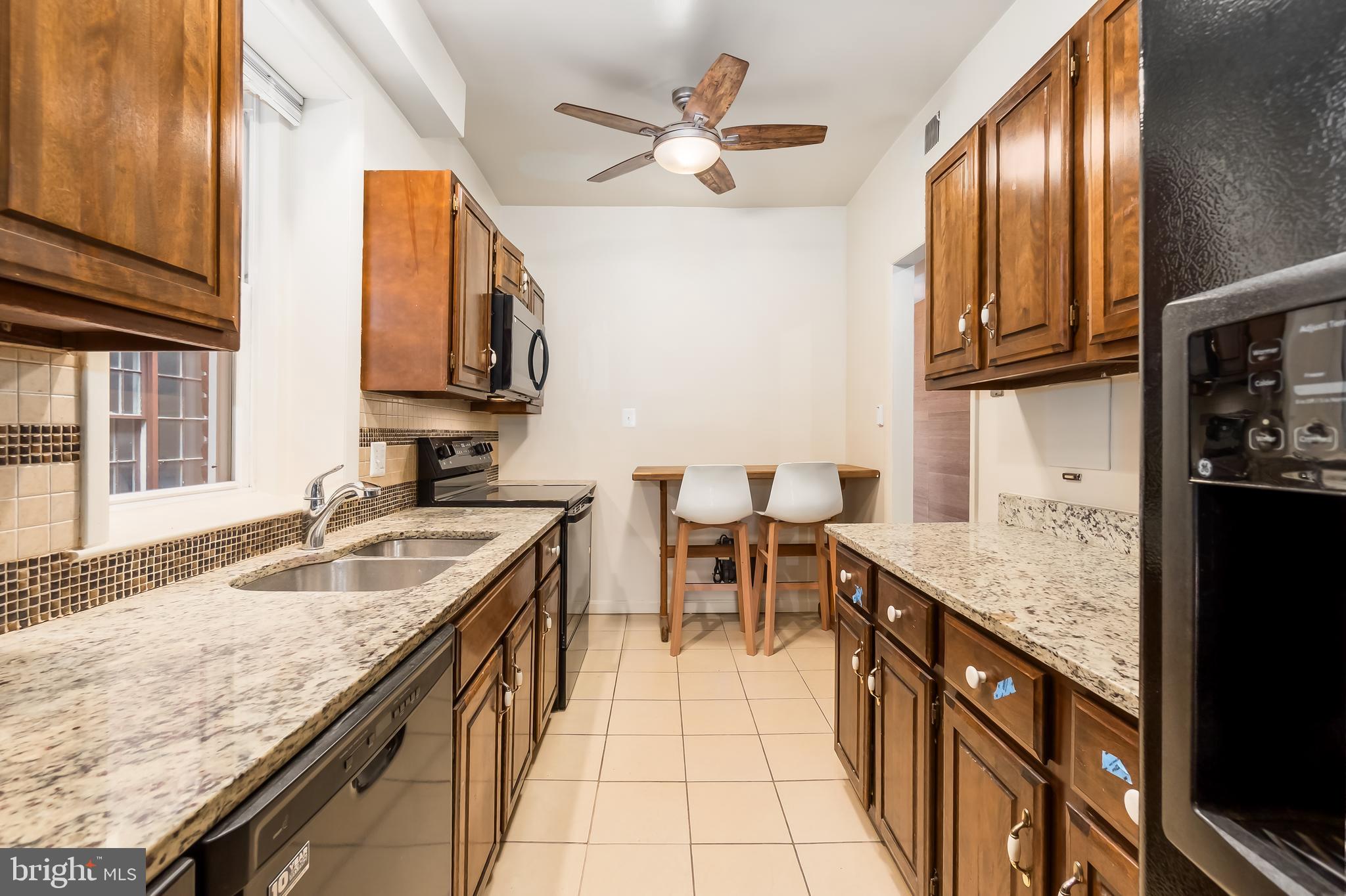 127 11TH STREET NE C