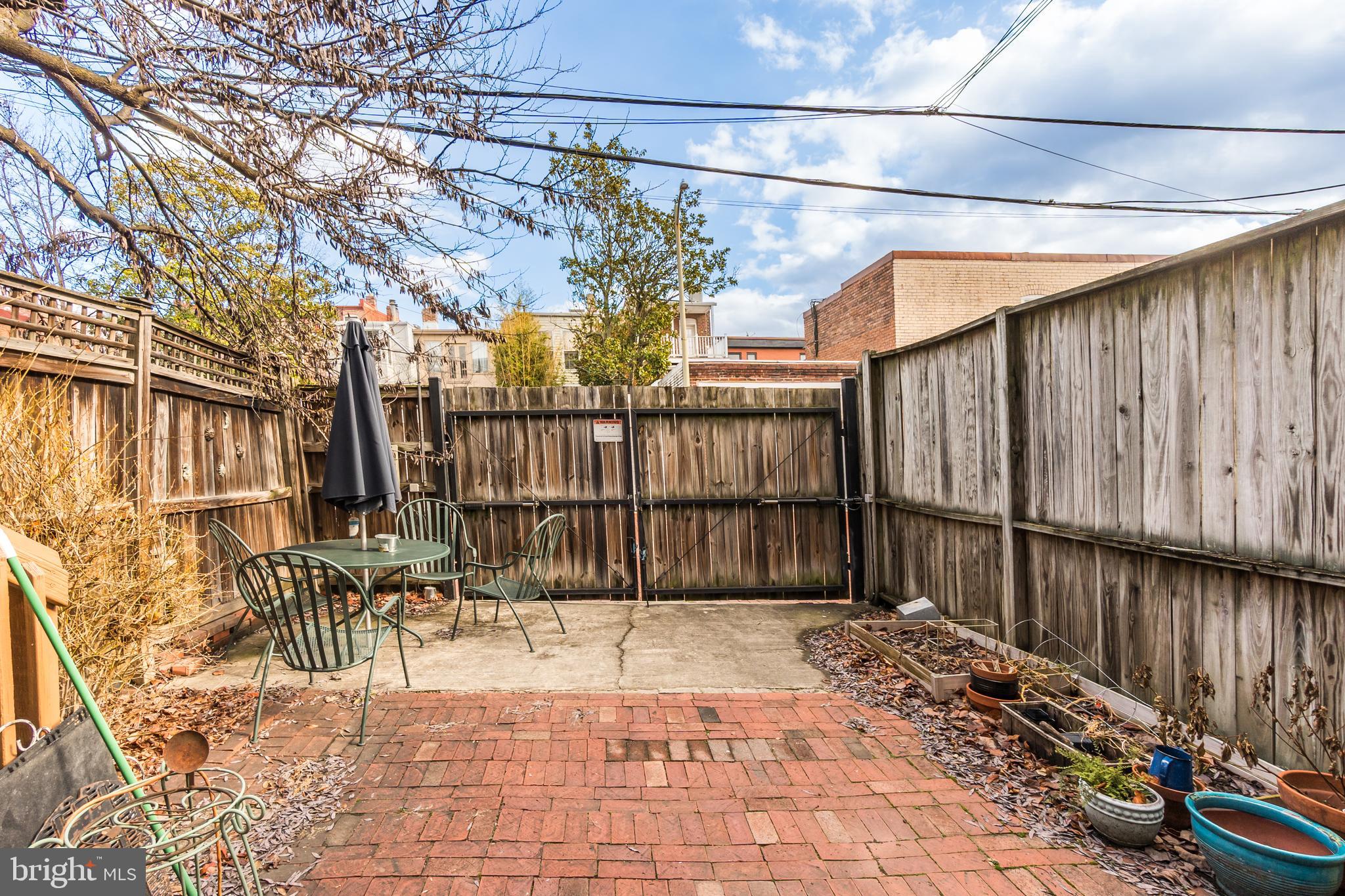 127 11TH STREET NE C