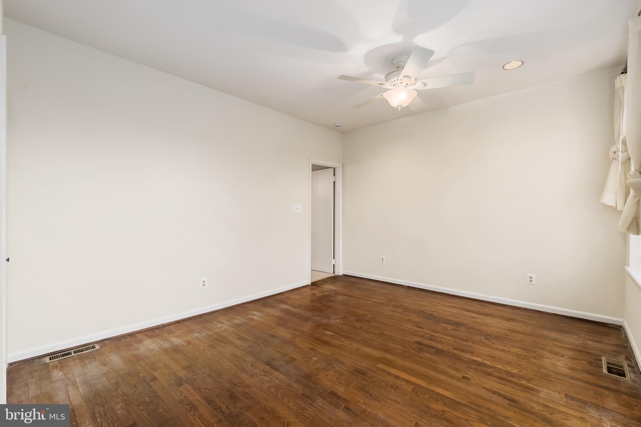 127 11TH STREET NE C