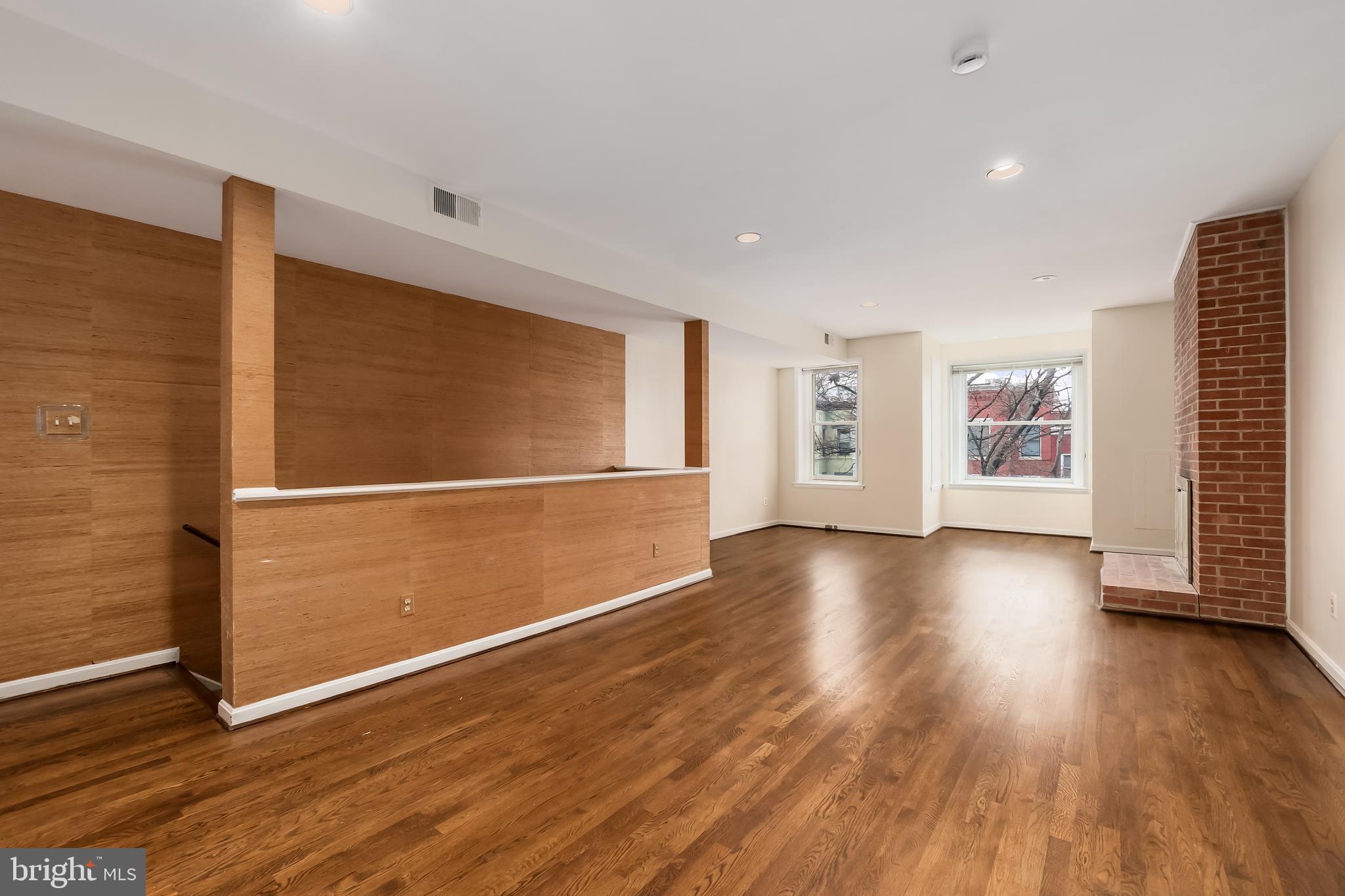 127 11TH STREET NE C