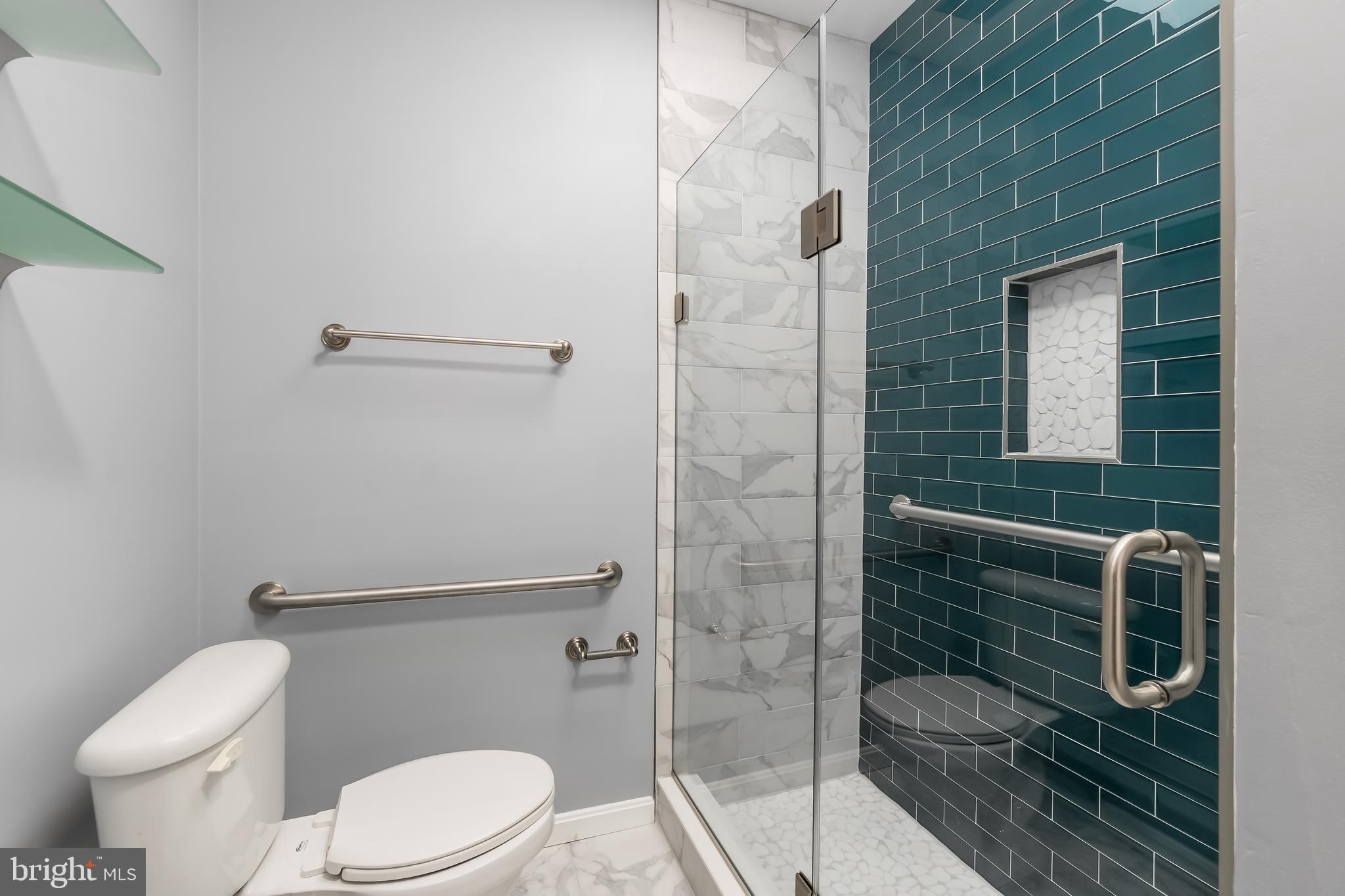 127 11TH STREET NE C