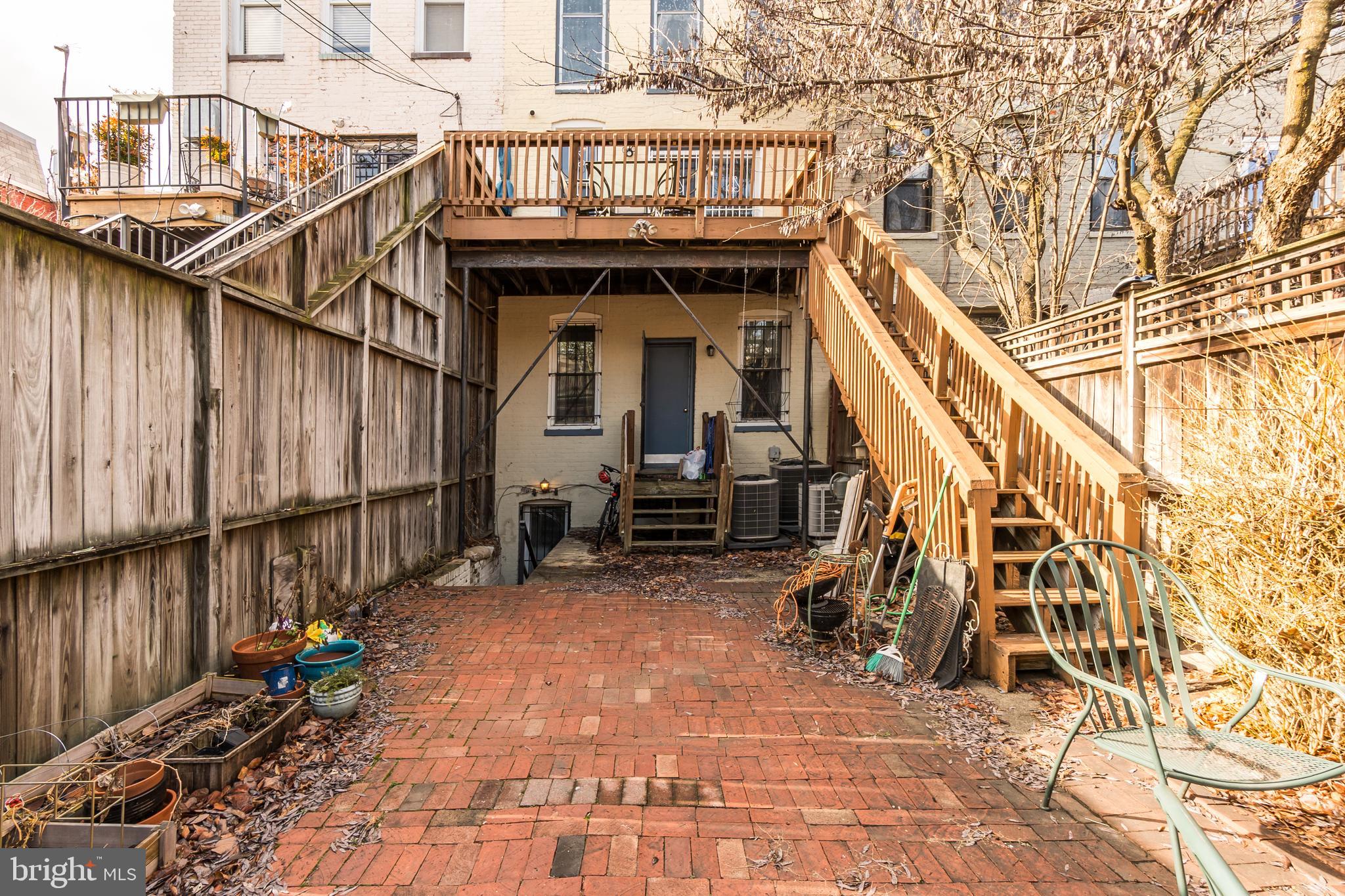 127 11TH STREET NE C