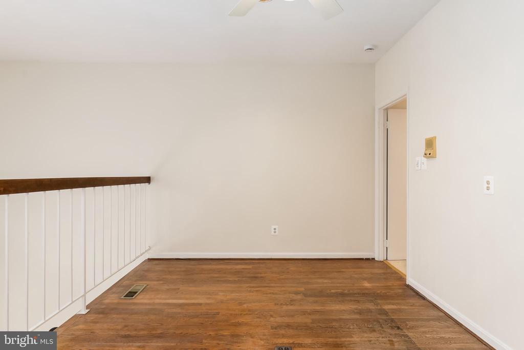 127 11TH STREET NE C