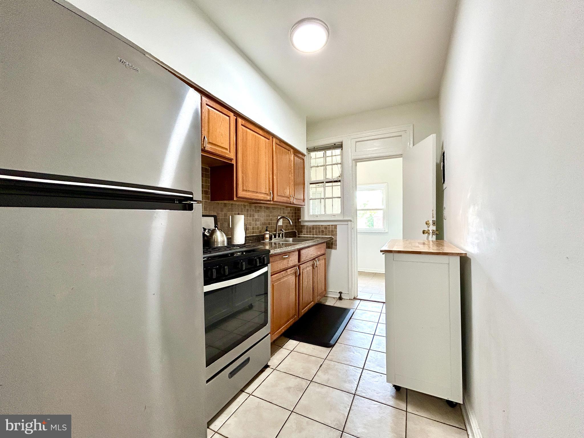 446 MELLON STREET SE 2