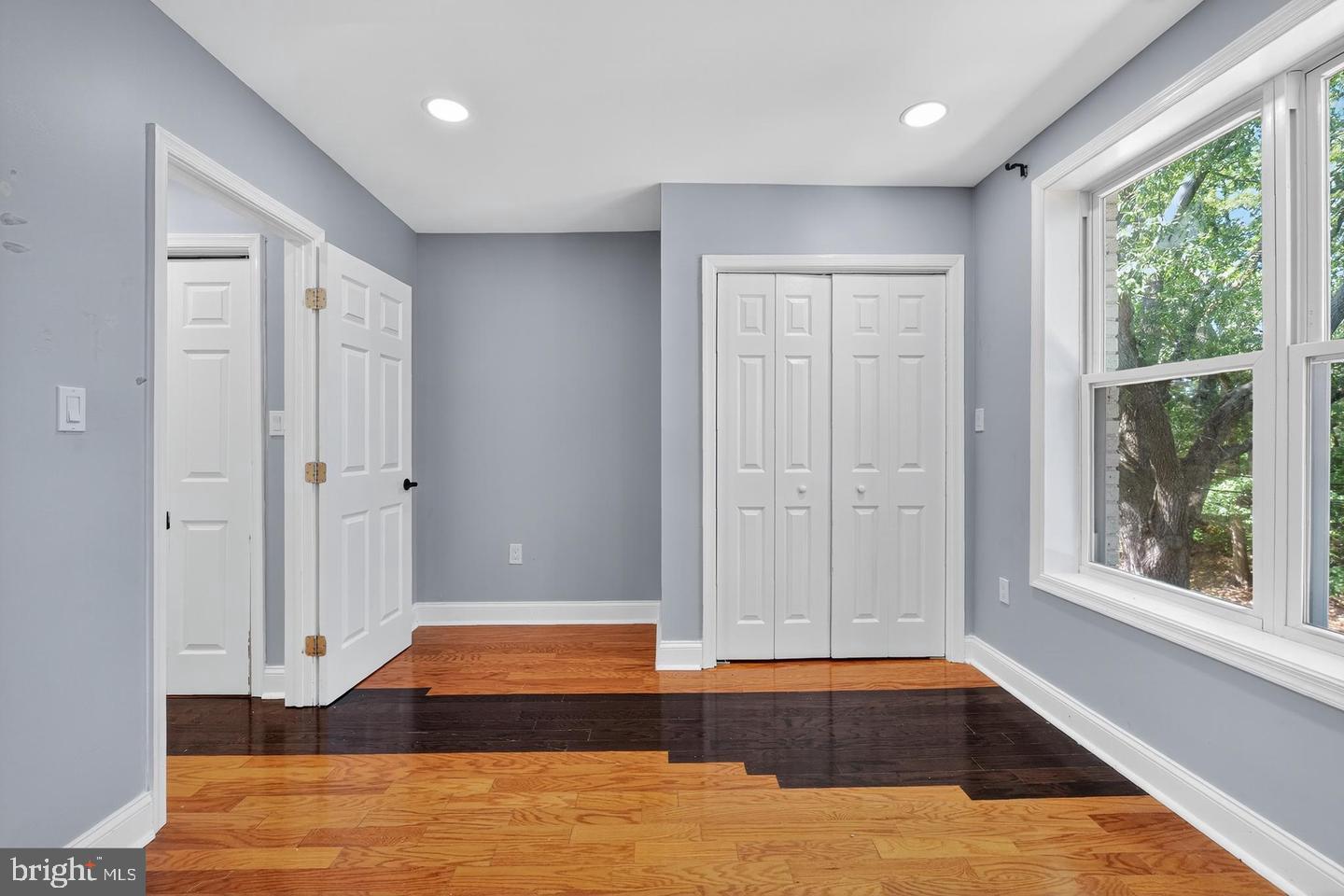 313 PARKLAND PLACE SE 3