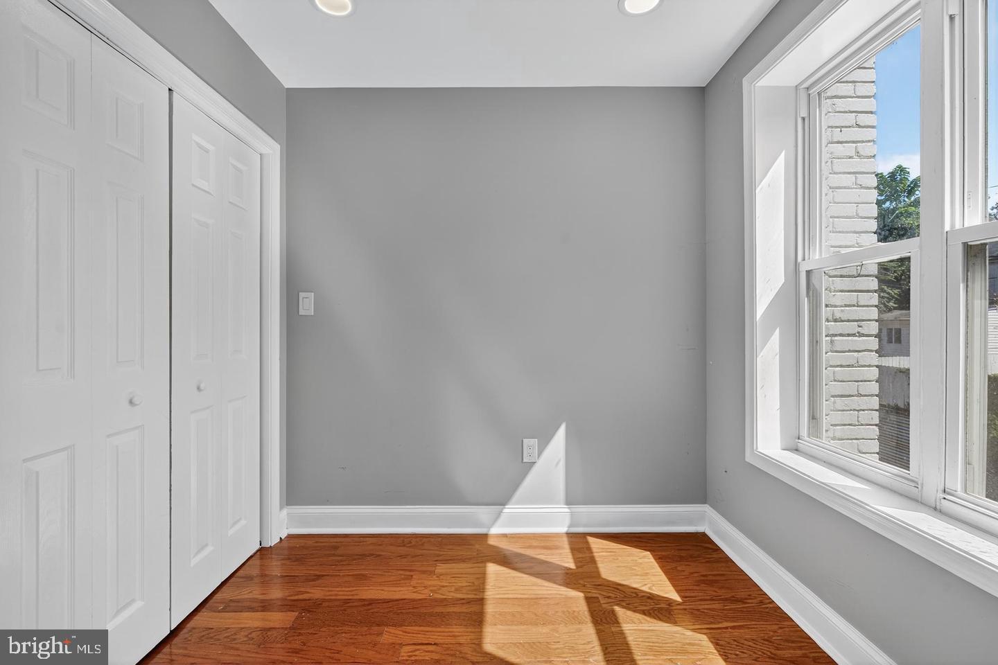 313 PARKLAND PLACE SE 3