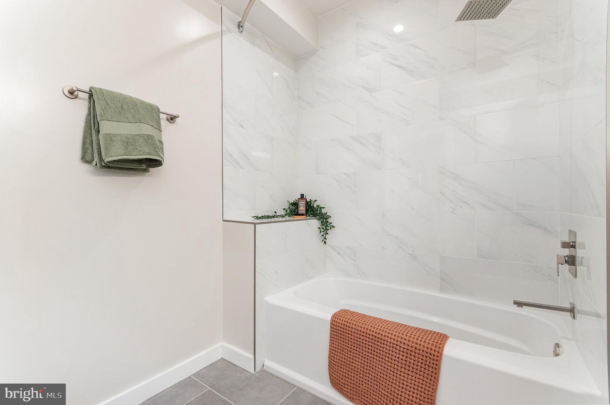 2116 4TH STREET NE C