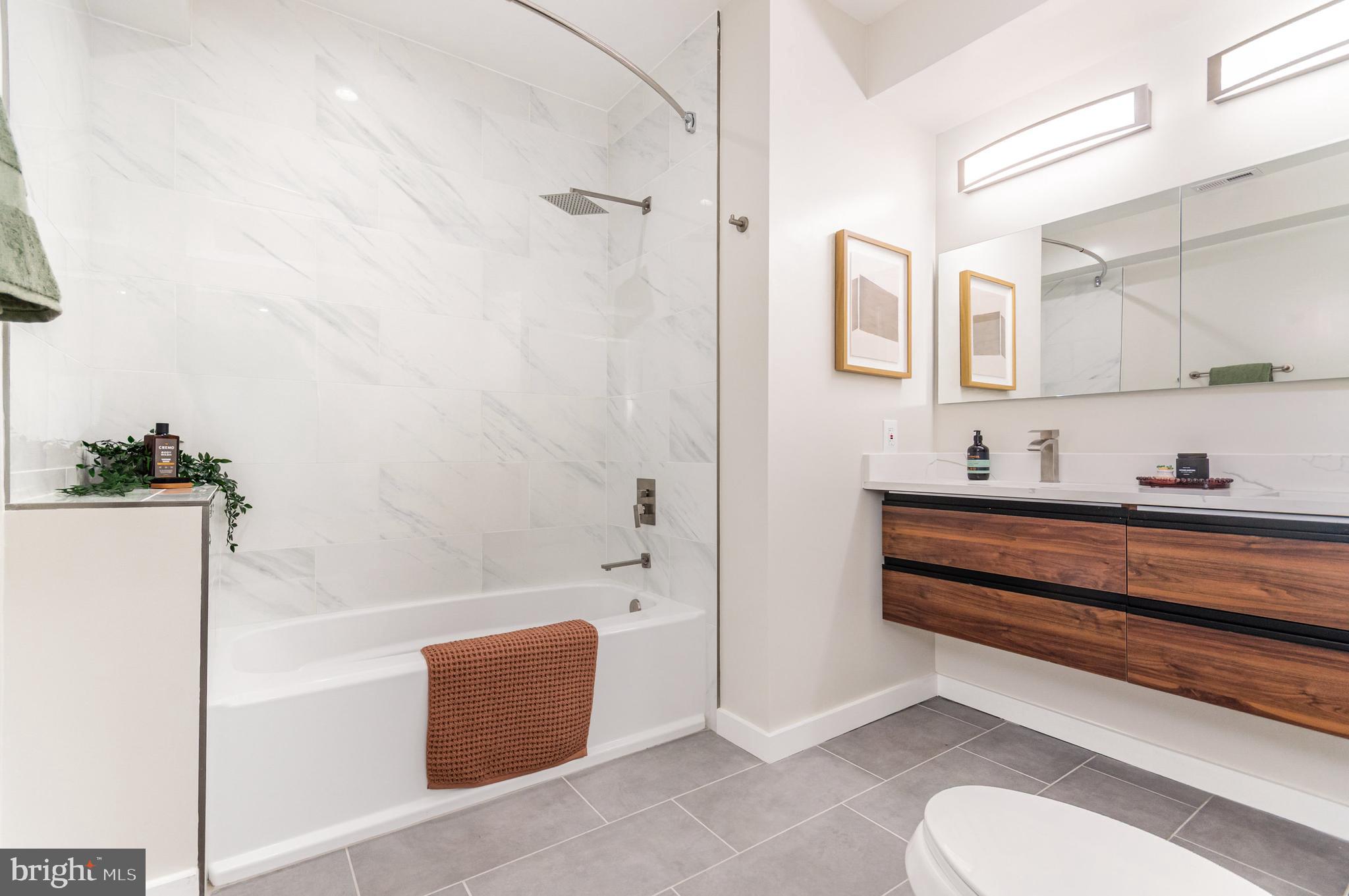 2116 4TH STREET NE C