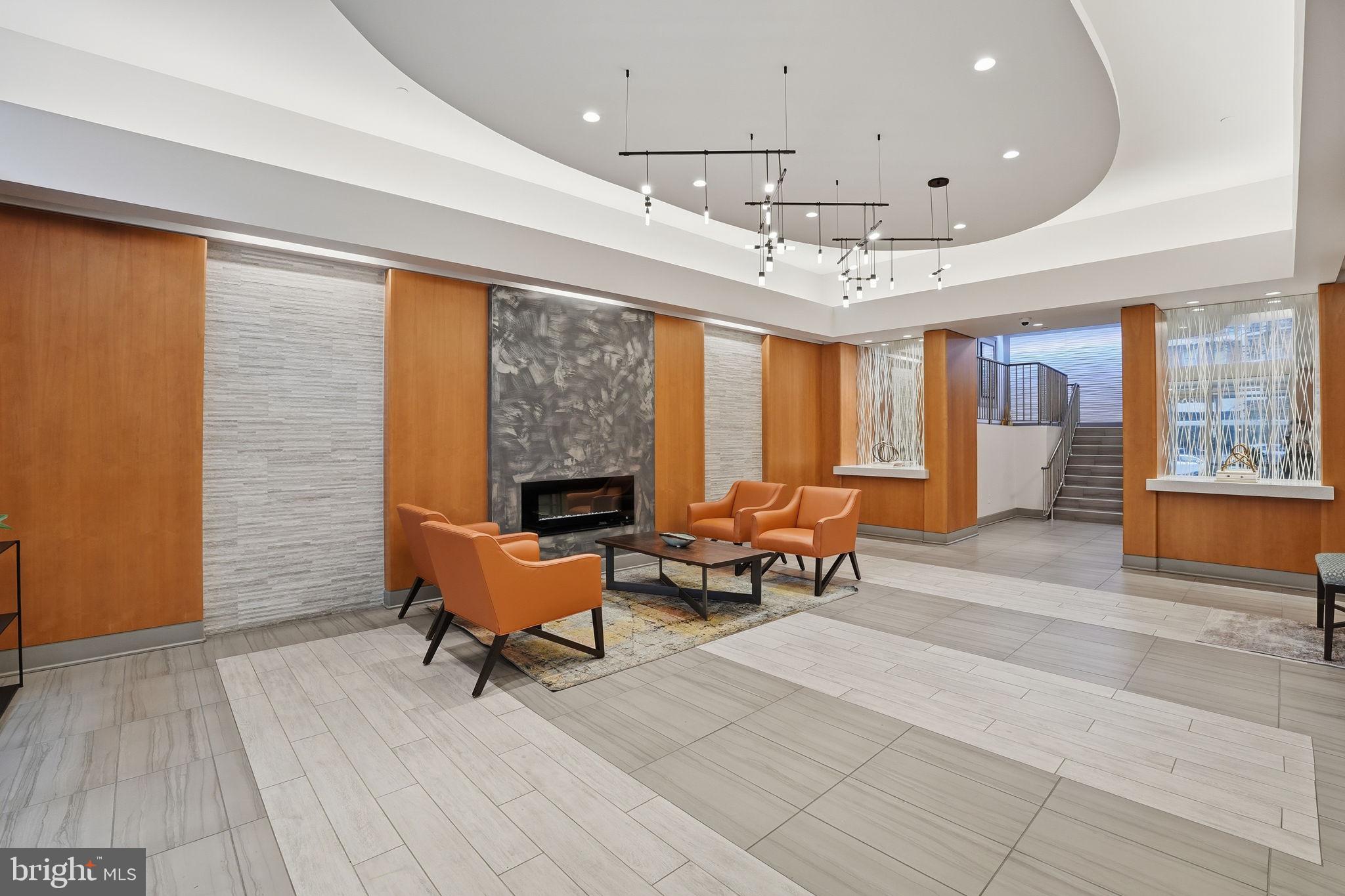 350 G STREET SW N302