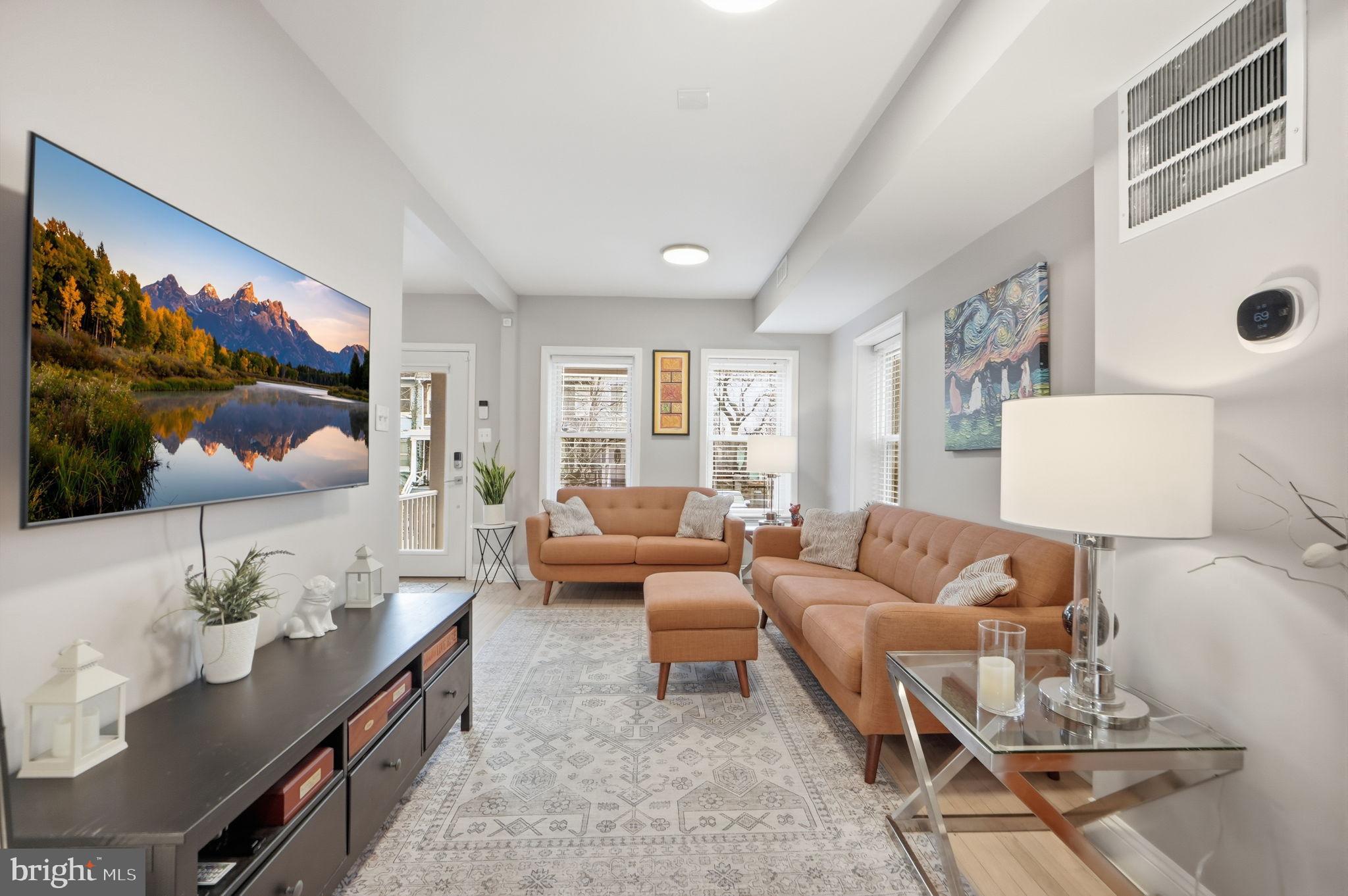 608 ORLEANS PLACE NE