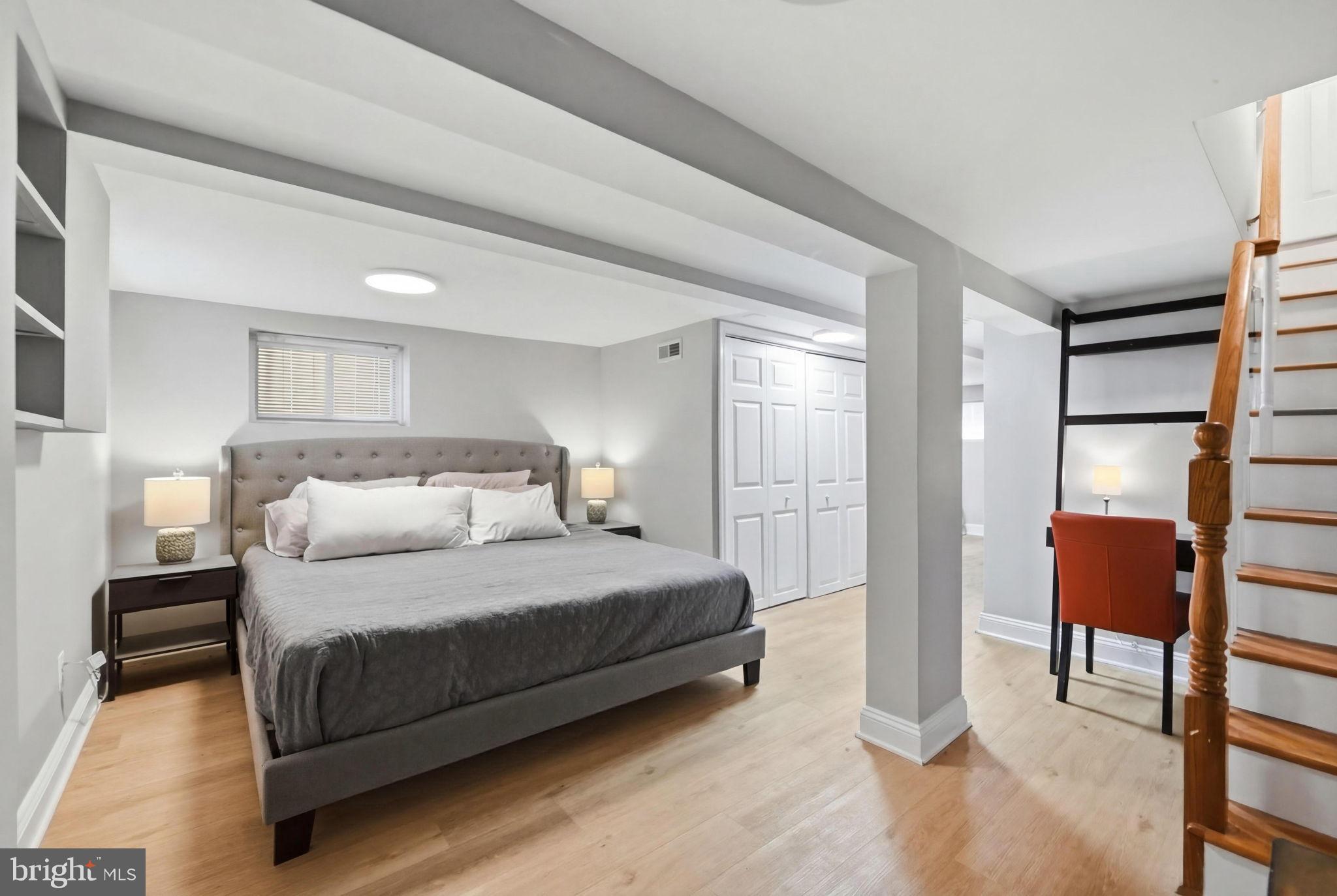 608 ORLEANS PLACE NE