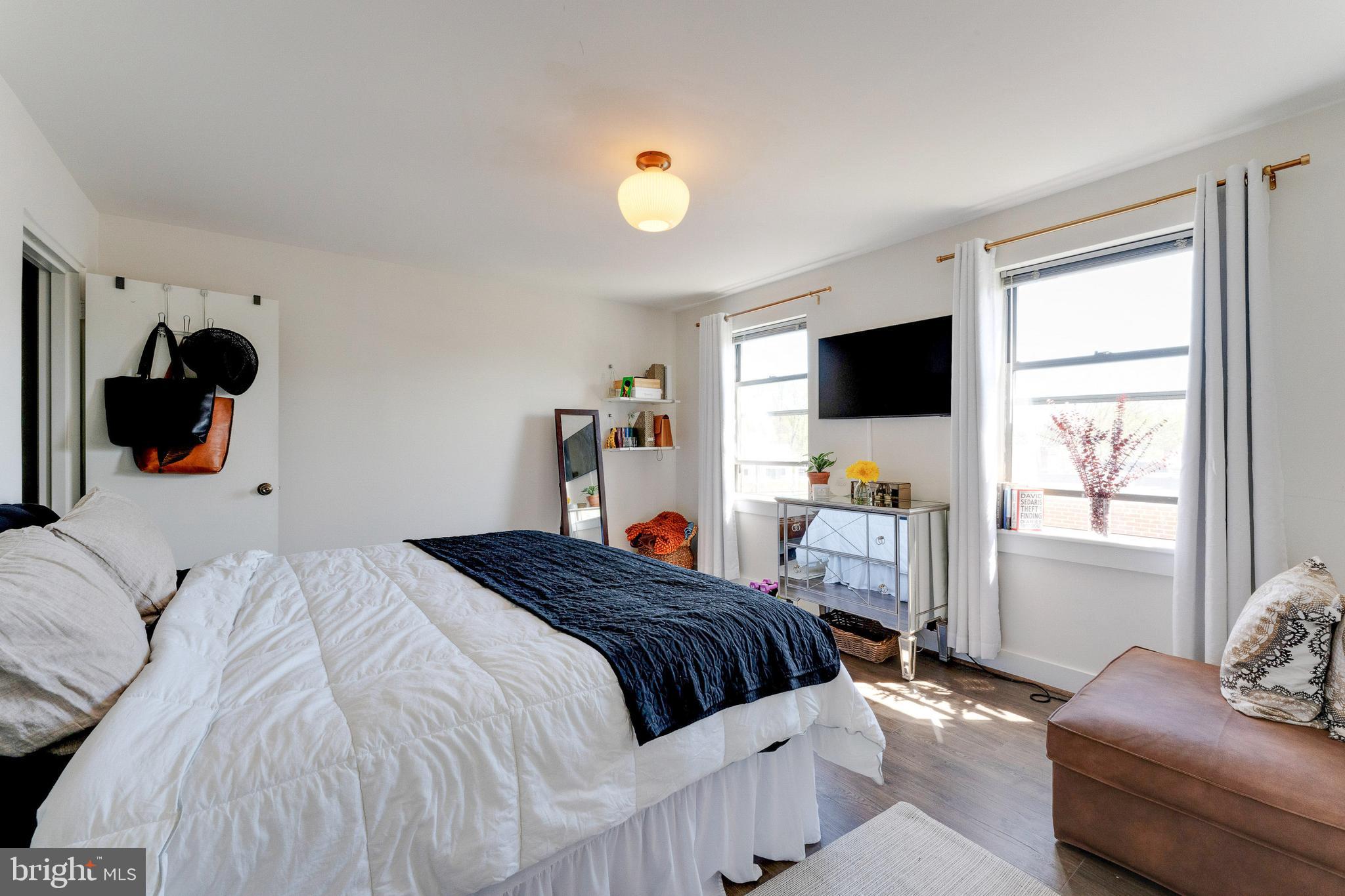 212 OAKWOOD STREET SE 322