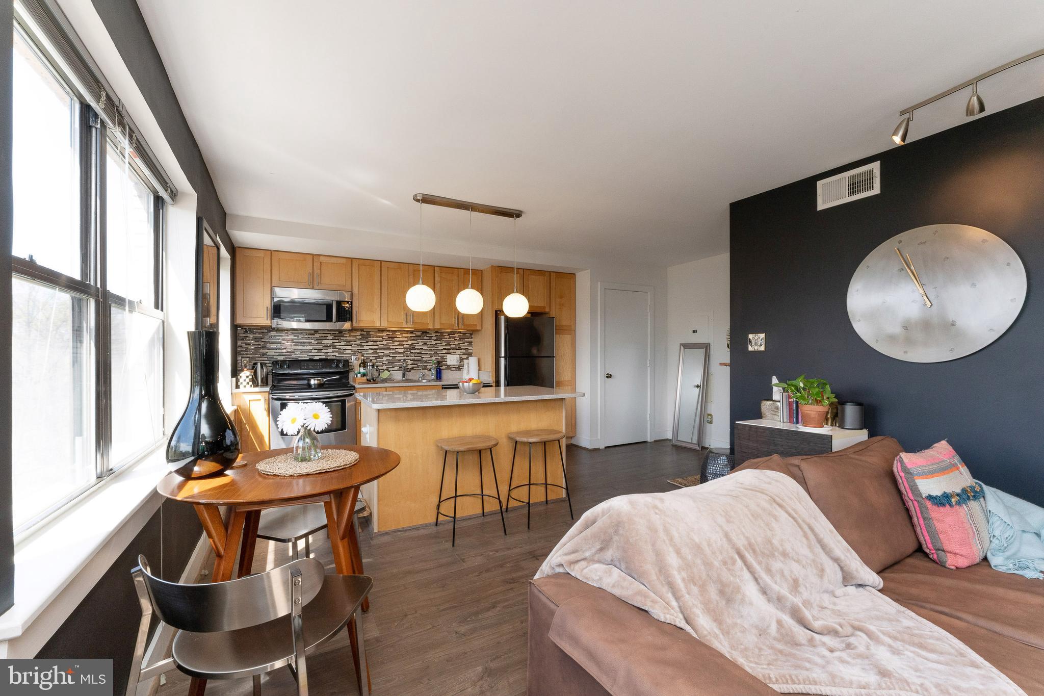 212 OAKWOOD STREET SE 322