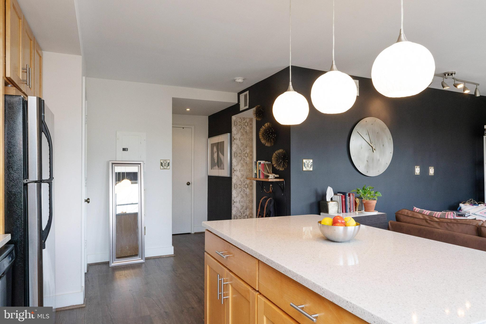 212 OAKWOOD STREET SE 322