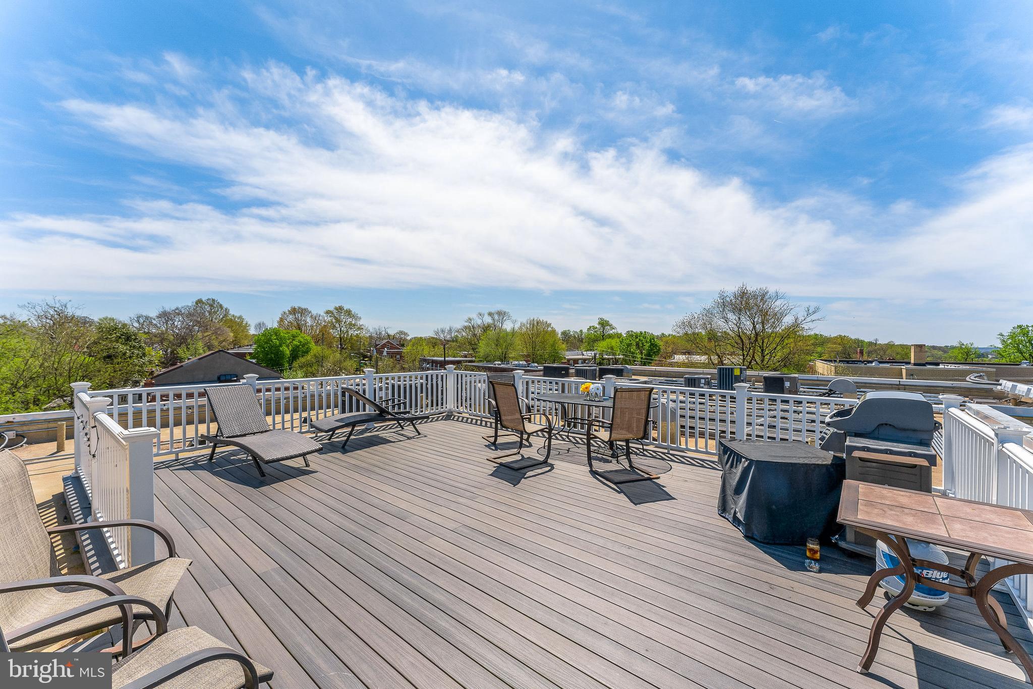 212 OAKWOOD STREET SE 322